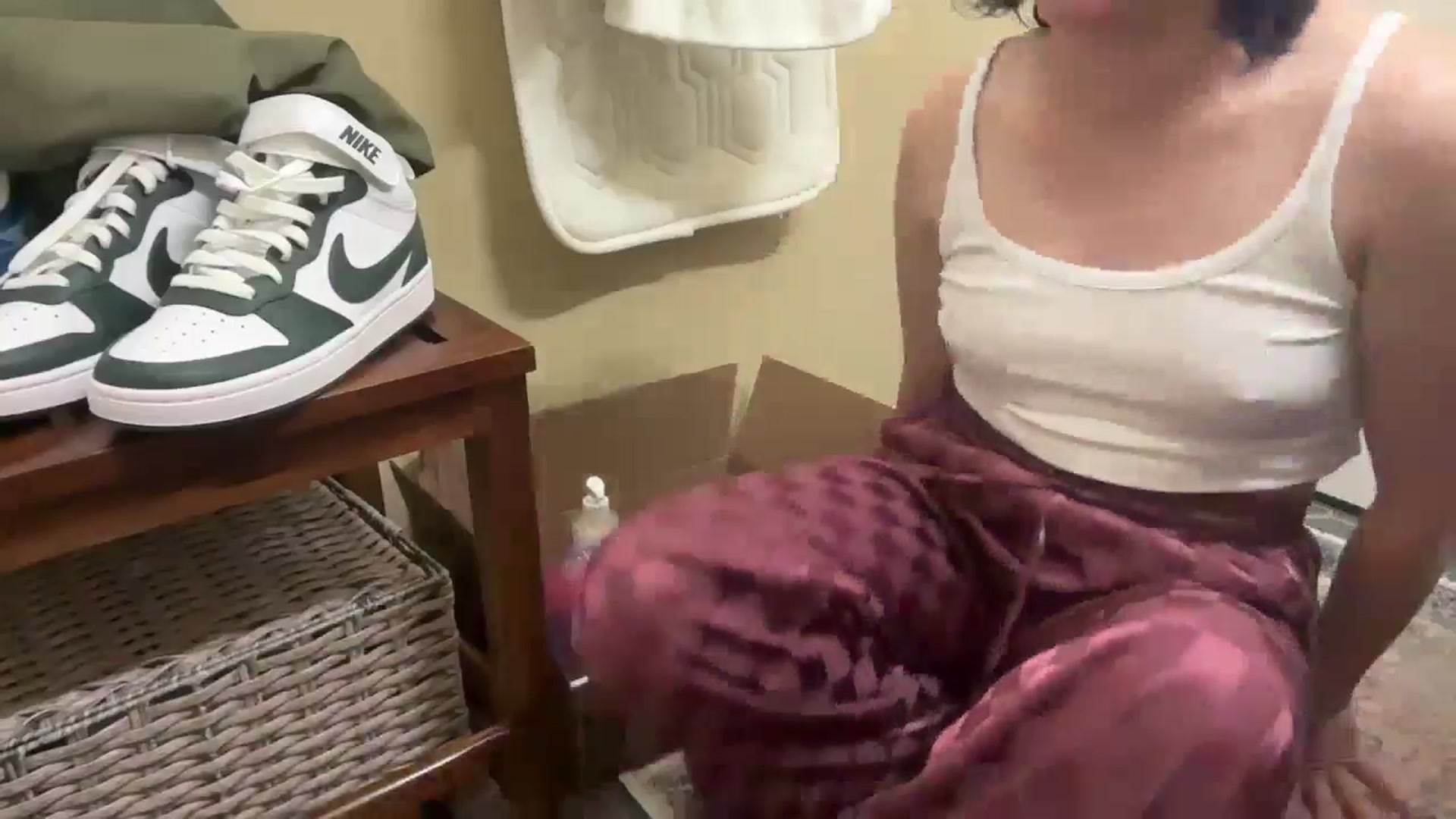 Gallery image thumbnail from EmmyLove's myfreecams stream on, 05/18/2025, 06:18 image 20 of 20