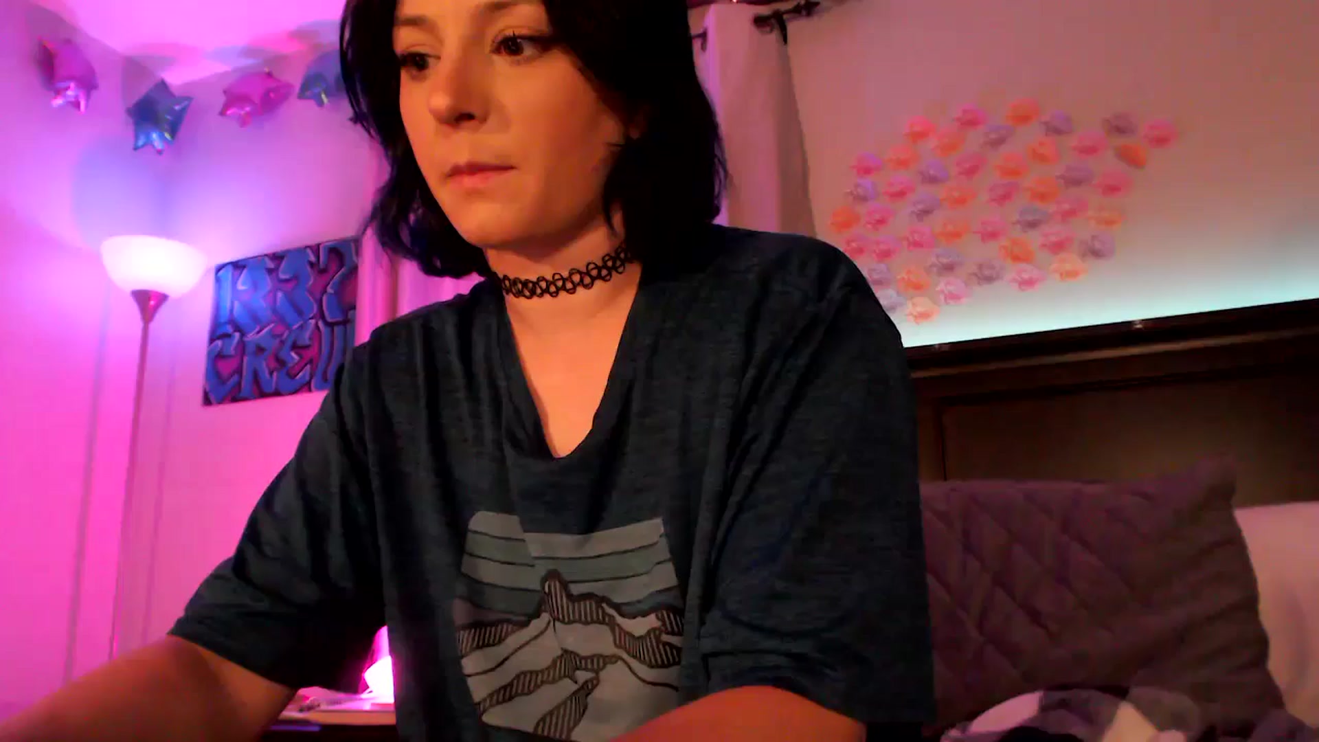 Gallery image thumbnail from EmmyLove's myfreecams stream on, 05/20/2025, 05:53 image 10 of 20