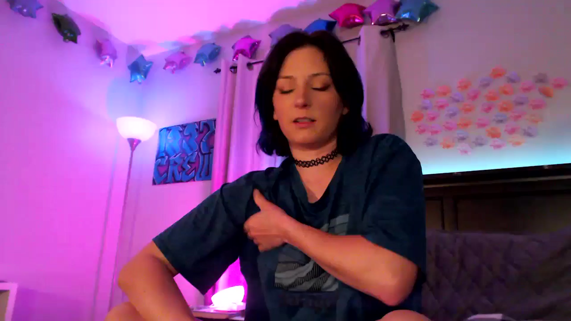 Gallery image thumbnail from EmmyLove's myfreecams stream on, 05/20/2025, 05:53 image 4 of 20