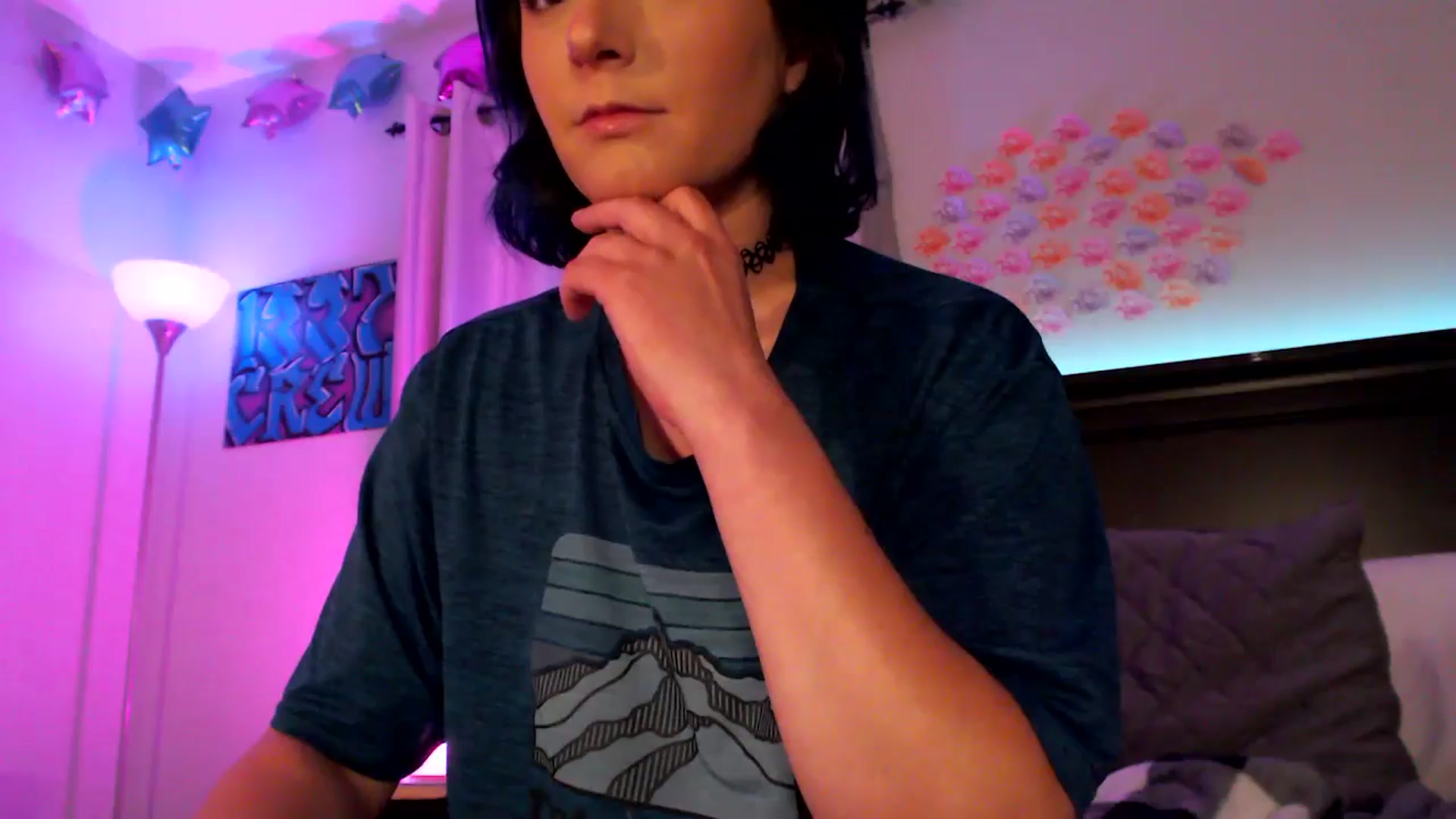 Gallery image thumbnail from EmmyLove's myfreecams stream on, 05/20/2025, 05:53 image 8 of 20