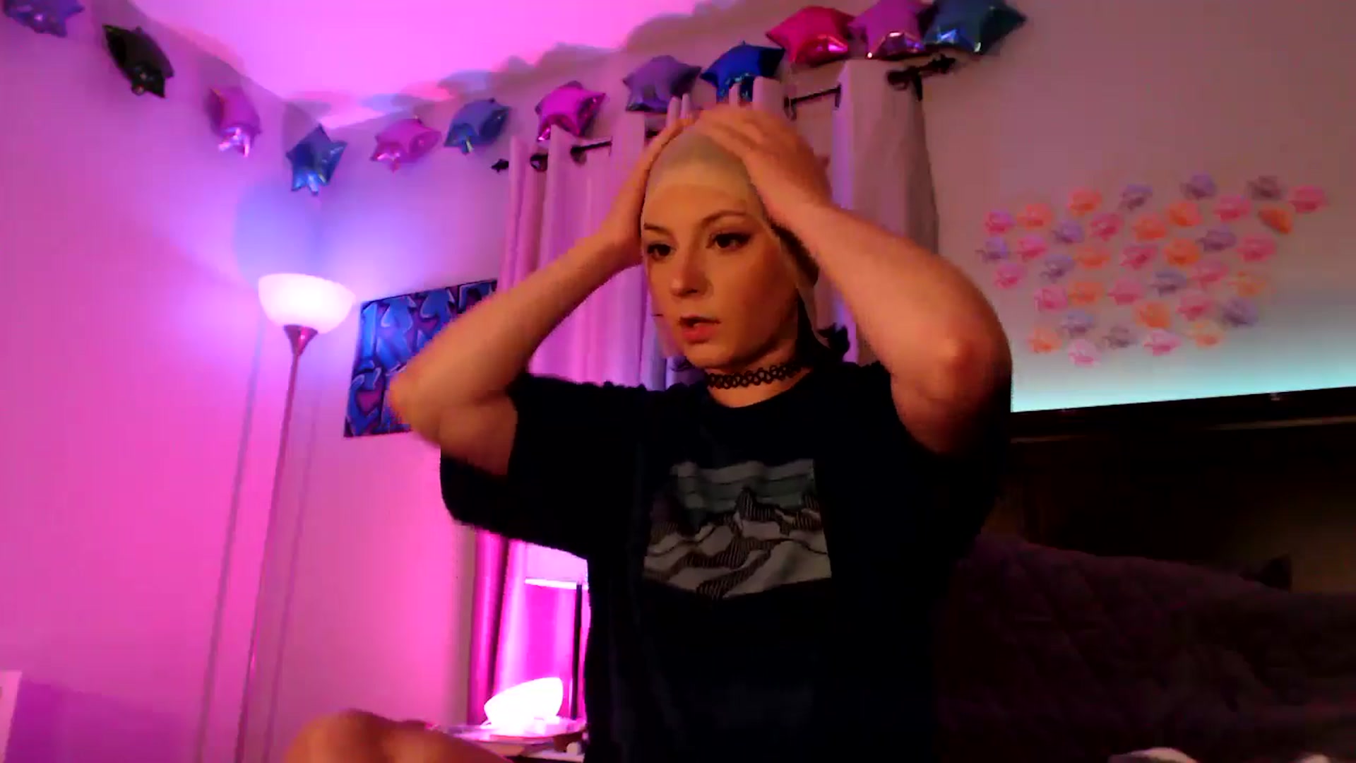 Gallery image thumbnail from EmmyLove's myfreecams stream on, 05/20/2025, 05:53 image 2 of 20