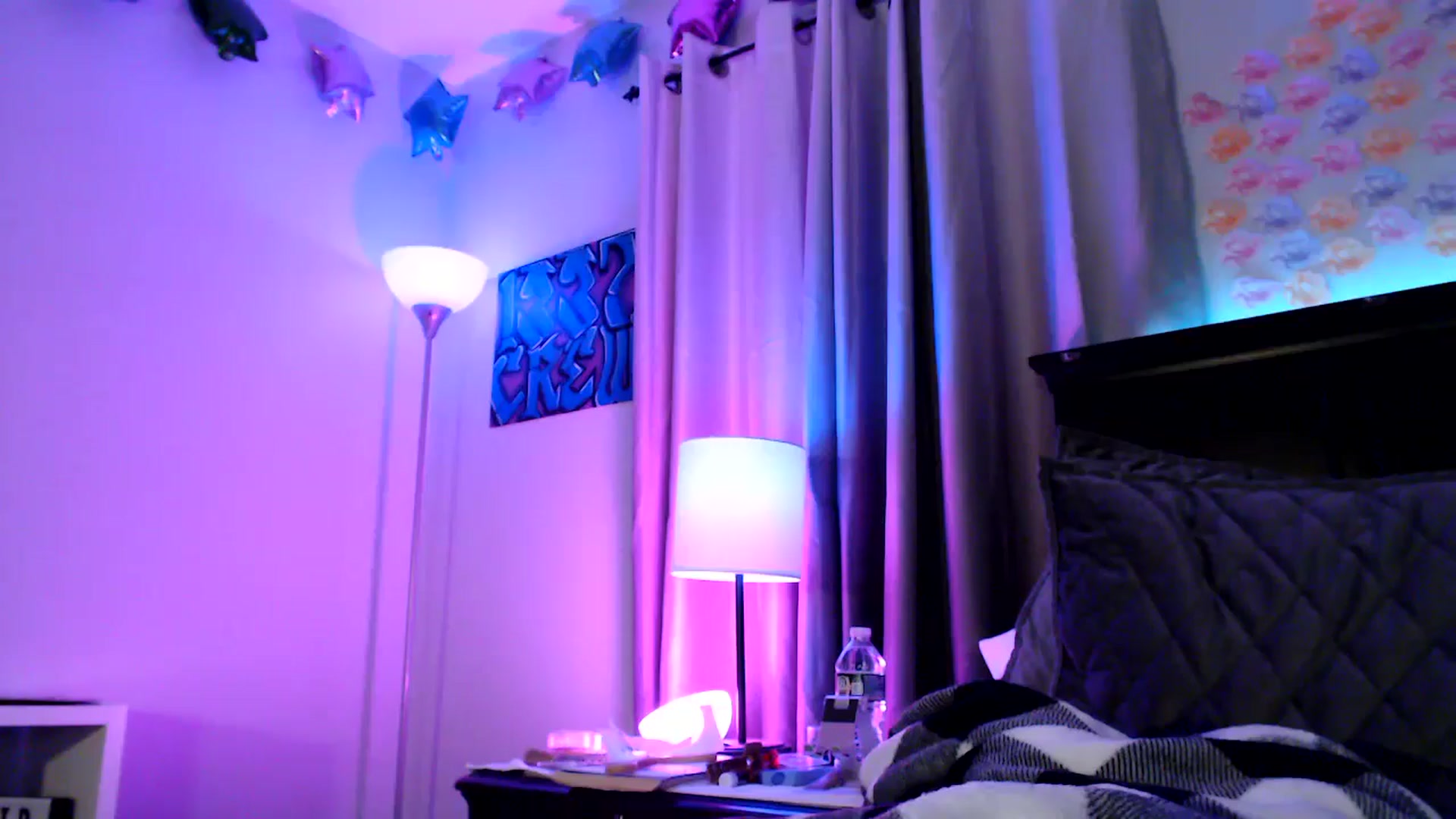 Gallery image thumbnail from EmmyLove's myfreecams stream on, 05/20/2025, 07:22 image 20 of 20