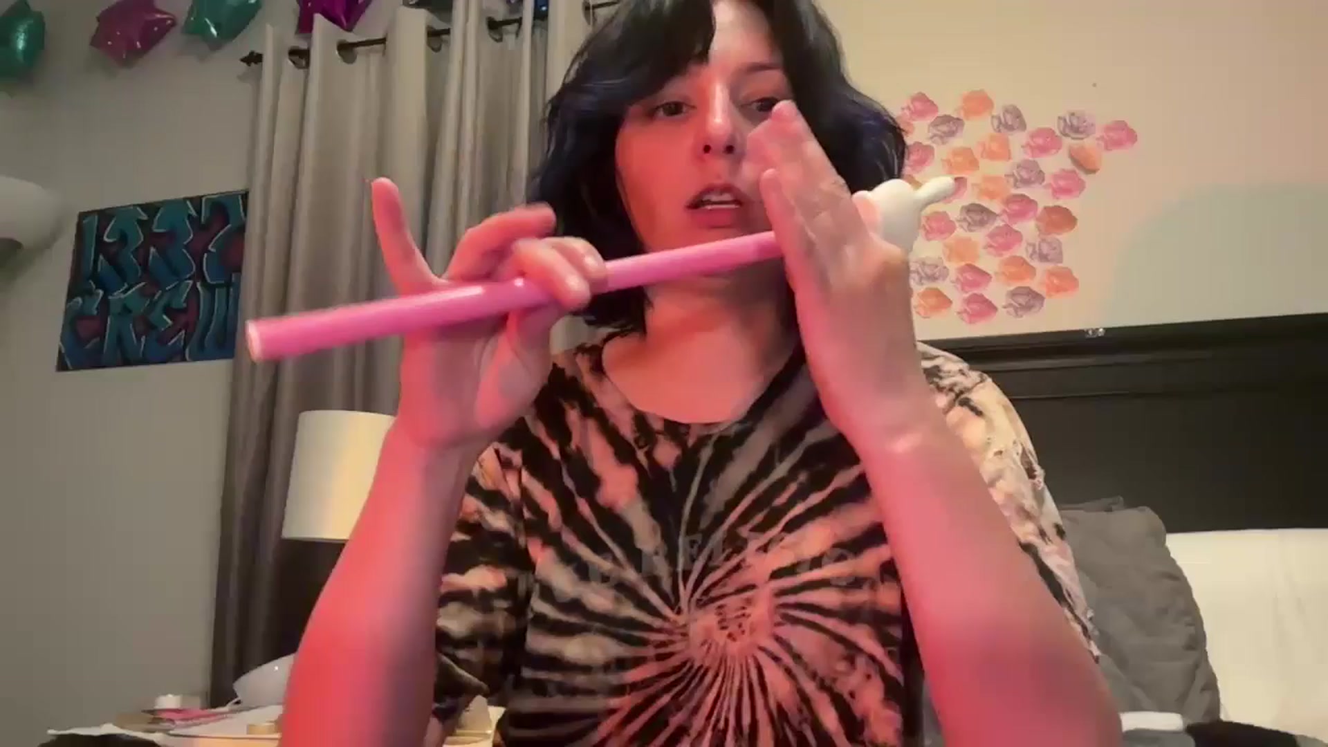 Gallery image thumbnail from EmmyLove's myfreecams stream on, 05/21/2025, 07:07 image 18 of 20