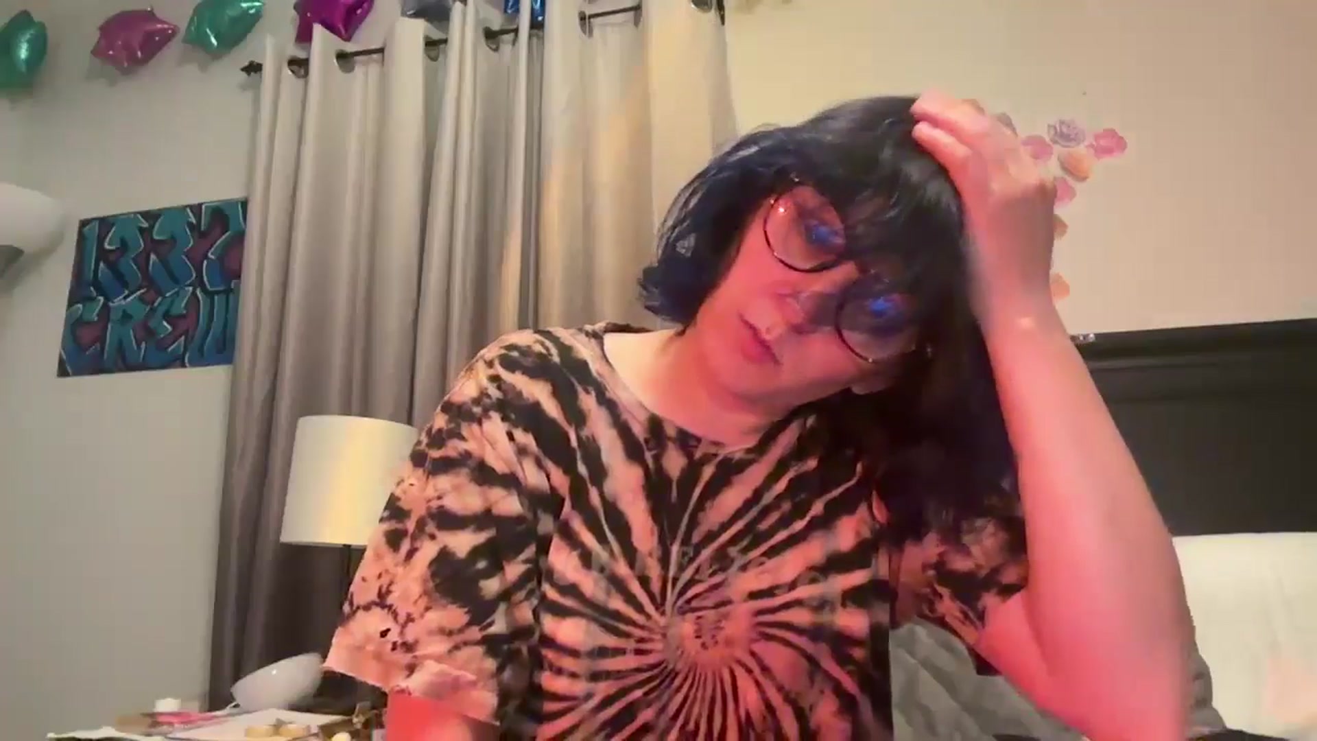Gallery image thumbnail from EmmyLove's myfreecams stream on, 05/21/2025, 07:07 image 9 of 20