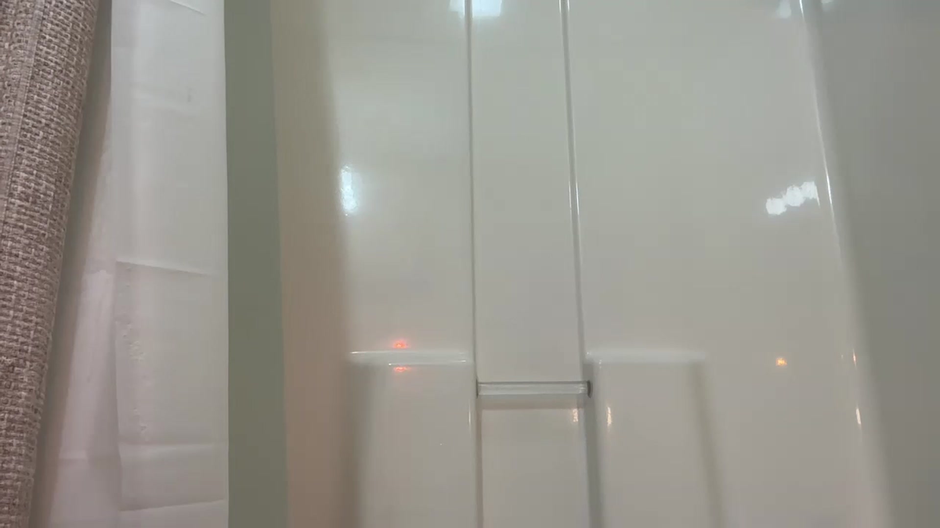 Gallery image thumbnail from EmmyLove's myfreecams stream on, 05/24/2025, 07:25 image 18 of 20