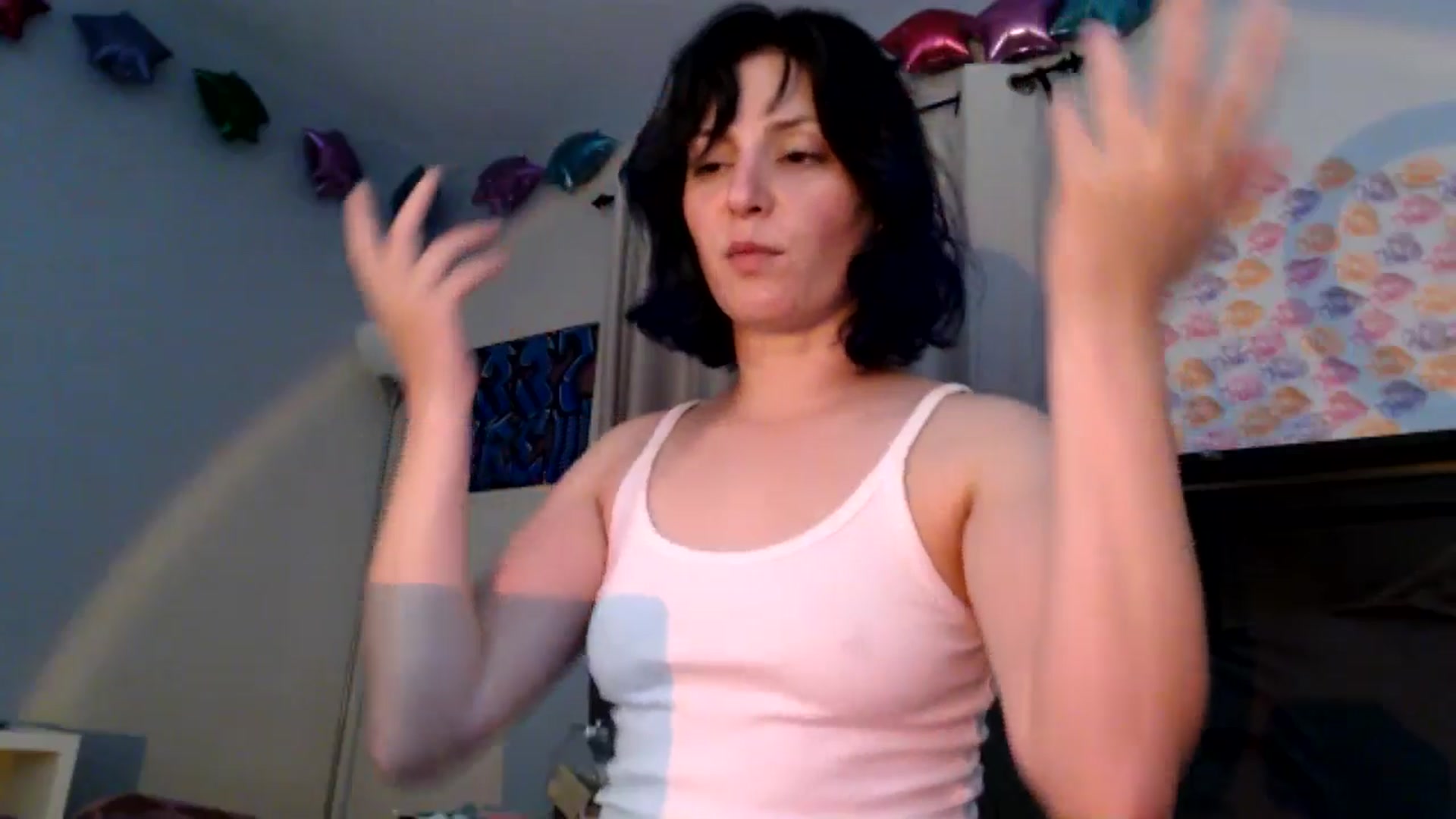 Gallery image thumbnail from EmmyLove's myfreecams stream on, 06/01/2025, 06:06 image 2 of 20