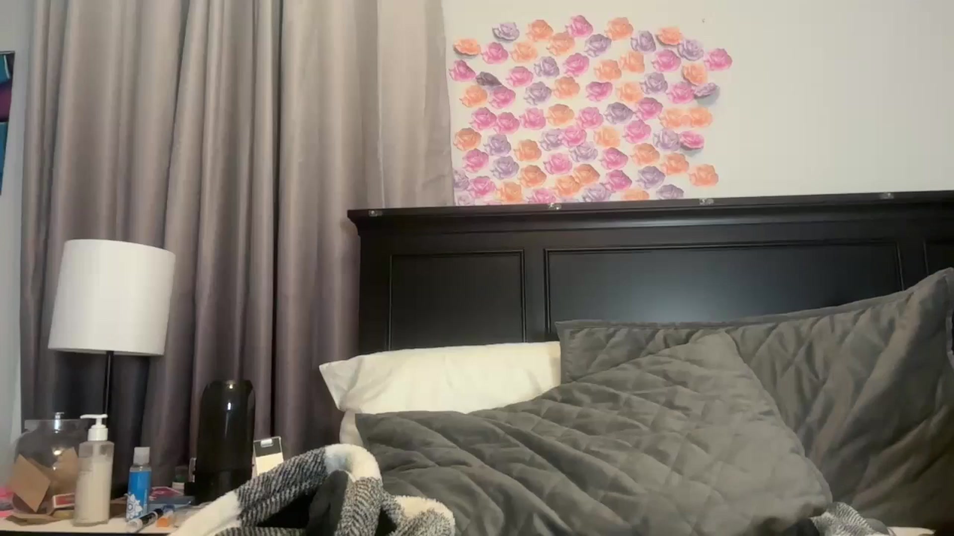 Gallery image thumbnail from EmmyLove's myfreecams stream on, 06/08/2025, 07:39 image 3 of 20