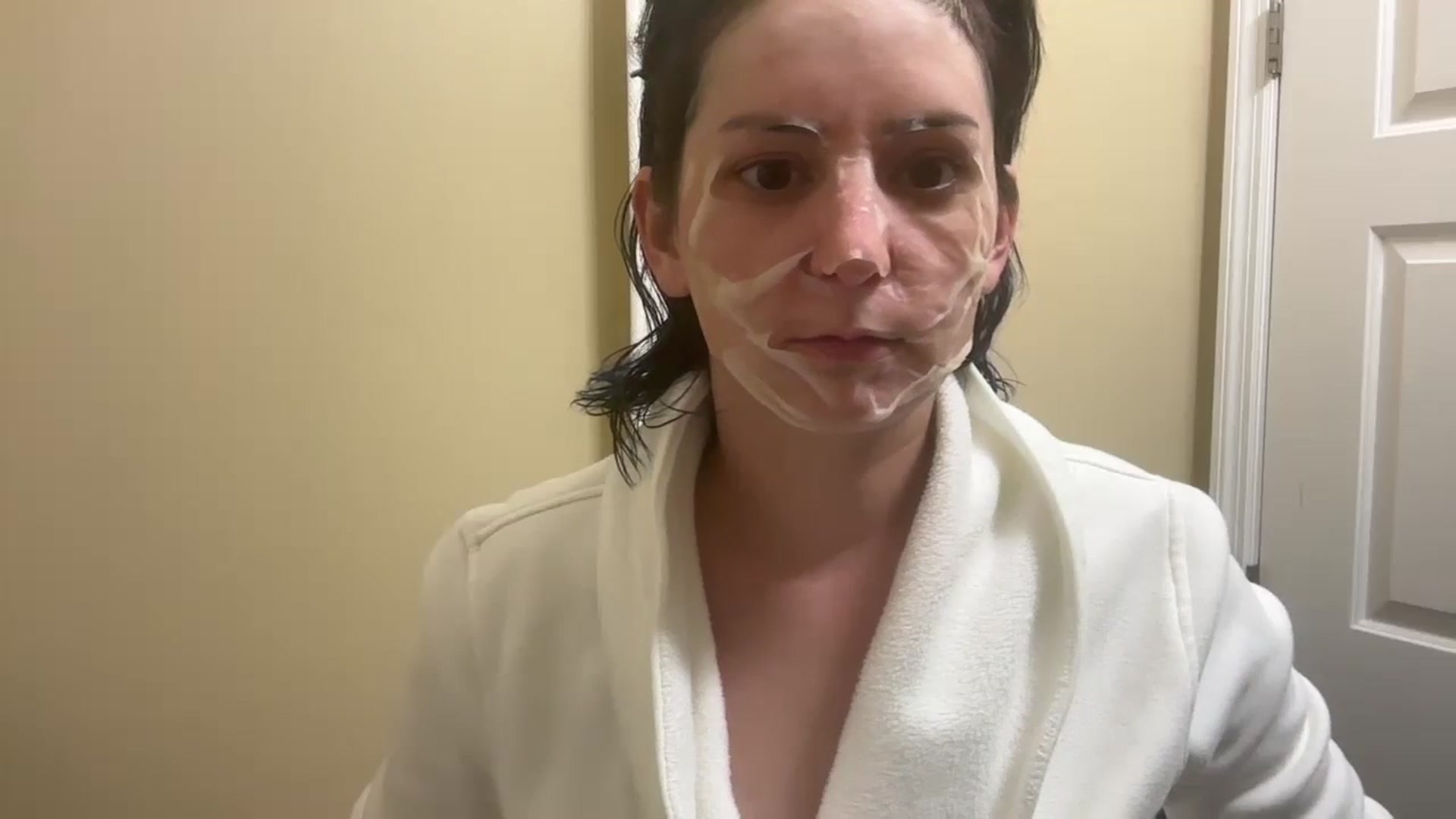 Gallery image thumbnail from EmmyLove's myfreecams stream on, 06/12/2025, 05:59 image 18 of 20