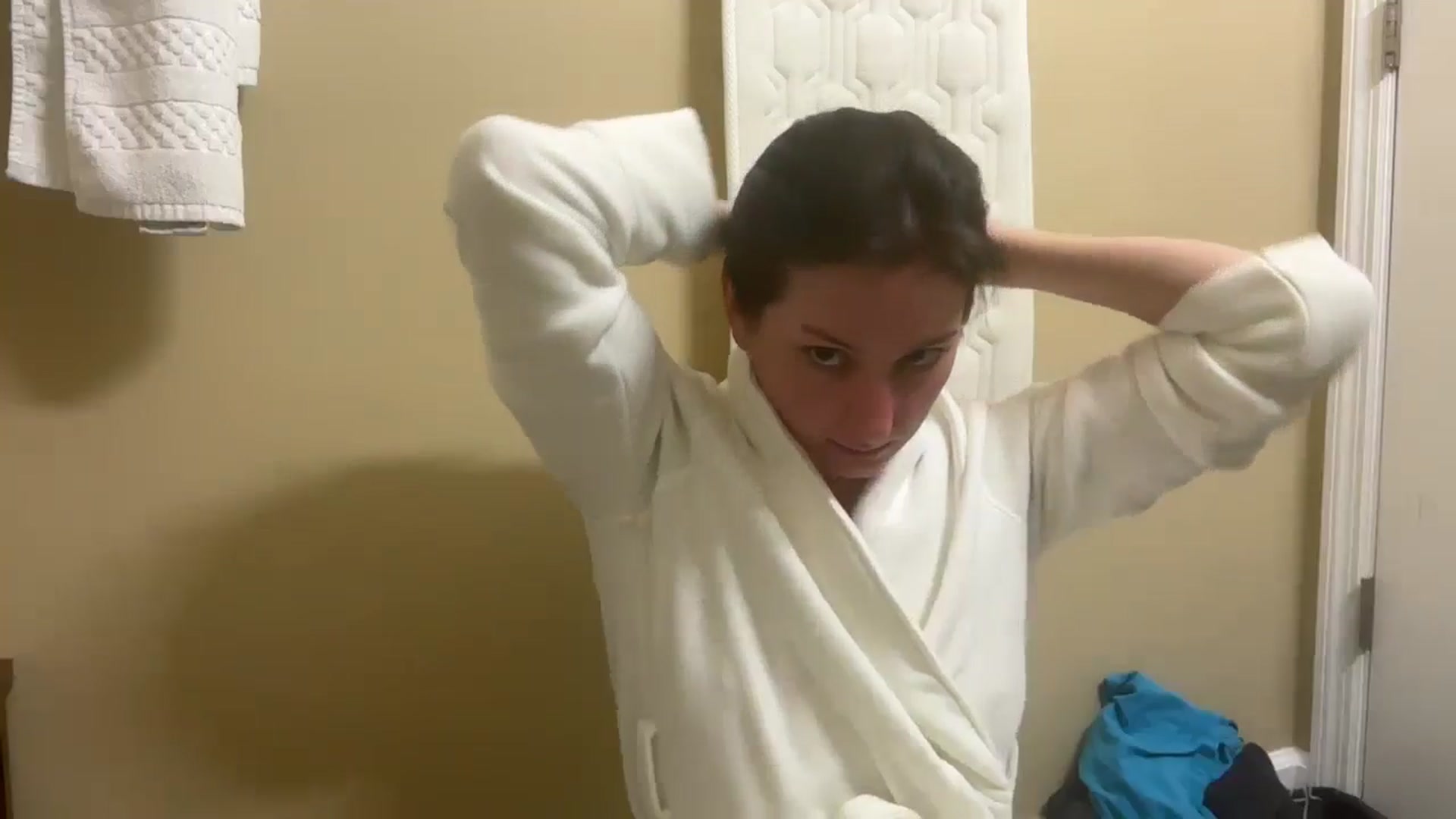Gallery image thumbnail from EmmyLove's myfreecams stream on, 06/12/2025, 05:59 image 7 of 20