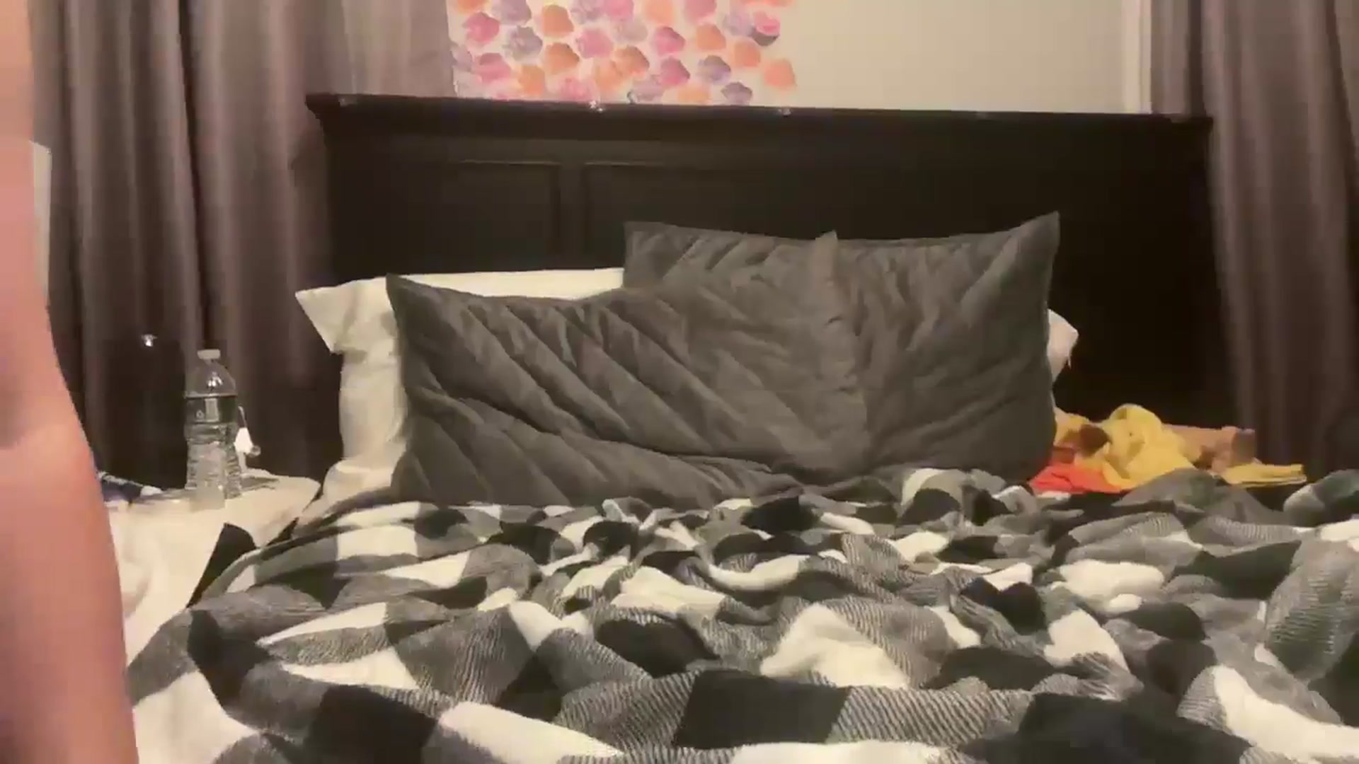 Gallery image thumbnail from EmmyLove's myfreecams stream on, 06/12/2025, 06:30 image 13 of 20