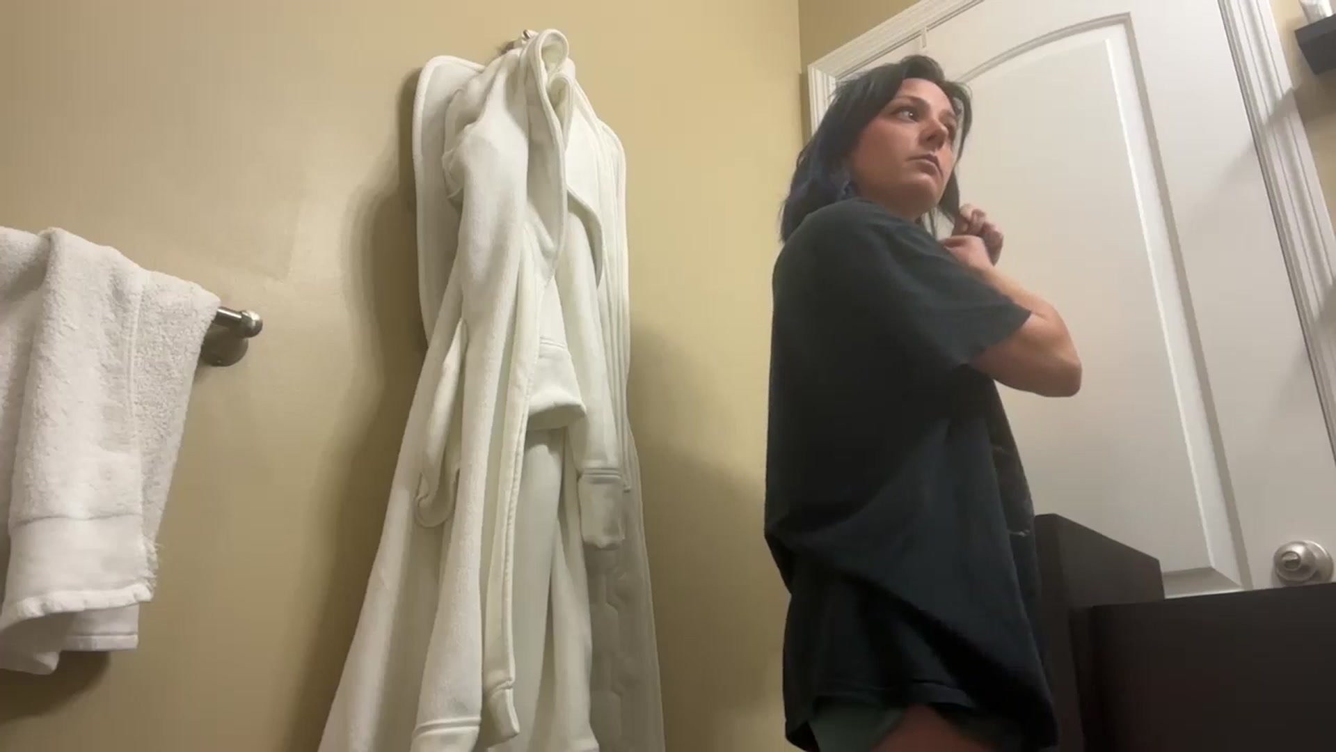 Gallery image thumbnail from EmmyLove's myfreecams stream on, 06/15/2025, 04:48 image 14 of 20