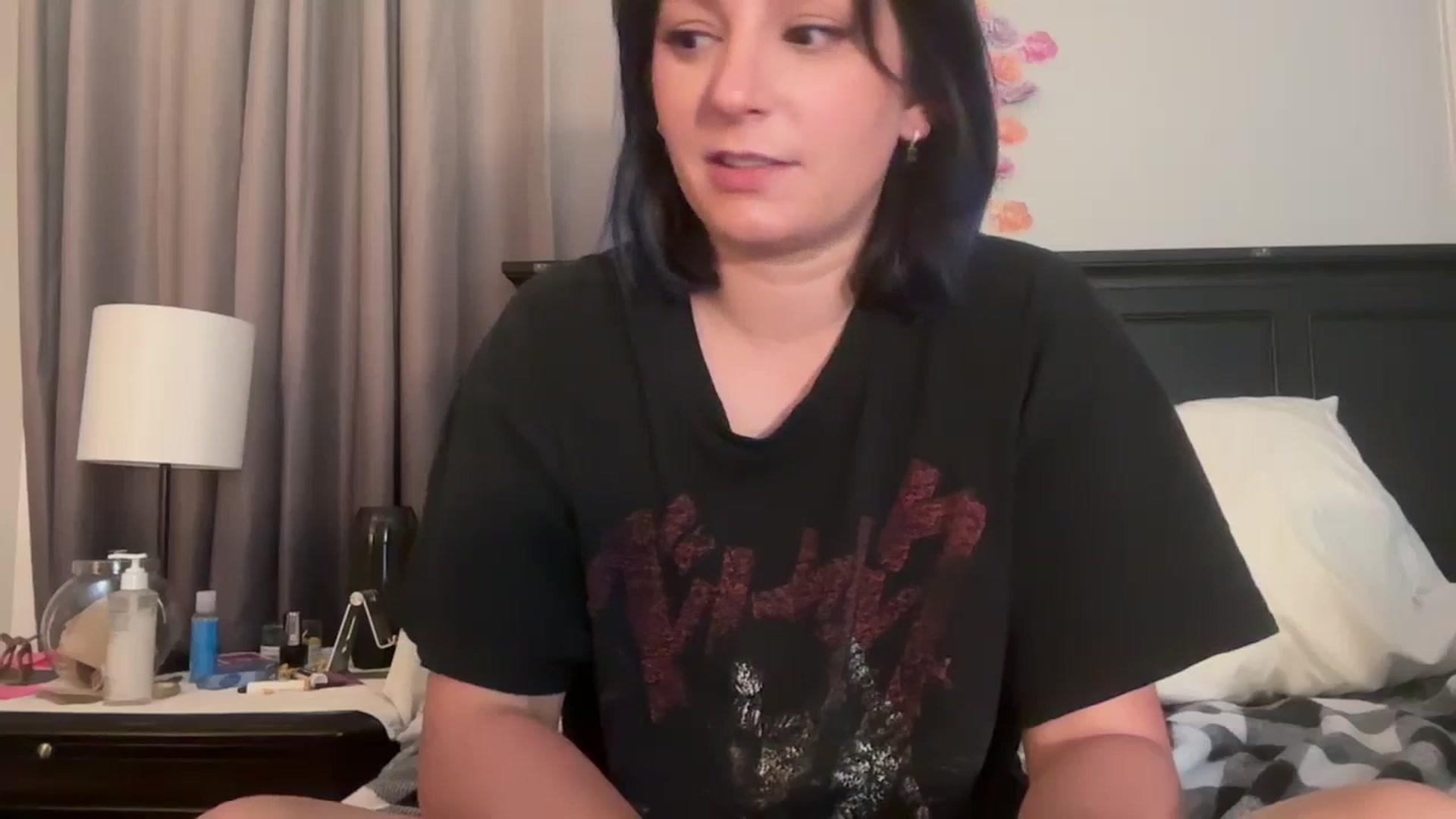 Gallery image thumbnail from EmmyLove's myfreecams stream on, 06/15/2025, 05:32 image 15 of 20