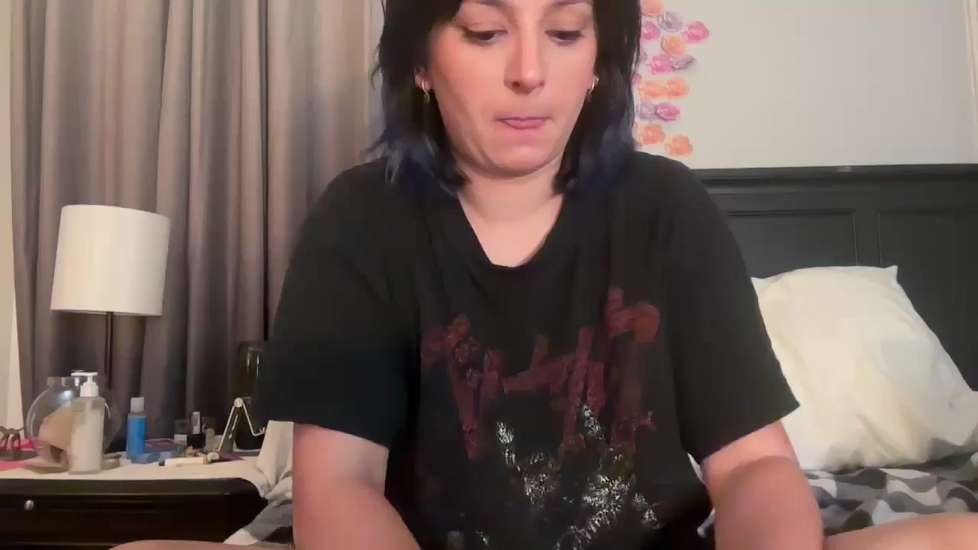Gallery image thumbnail from EmmyLove's myfreecams stream on, 06/15/2025, 05:32 image 4 of 20