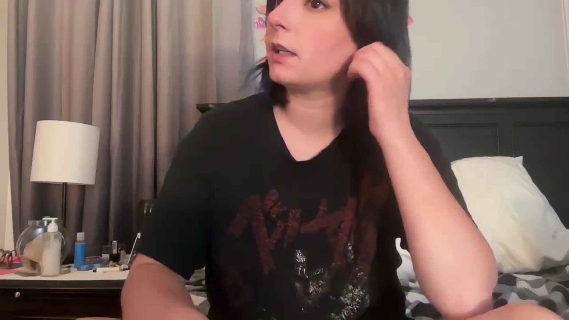 Gallery image thumbnail from EmmyLove's myfreecams stream on, 06/15/2025, 05:32 image 2 of 20