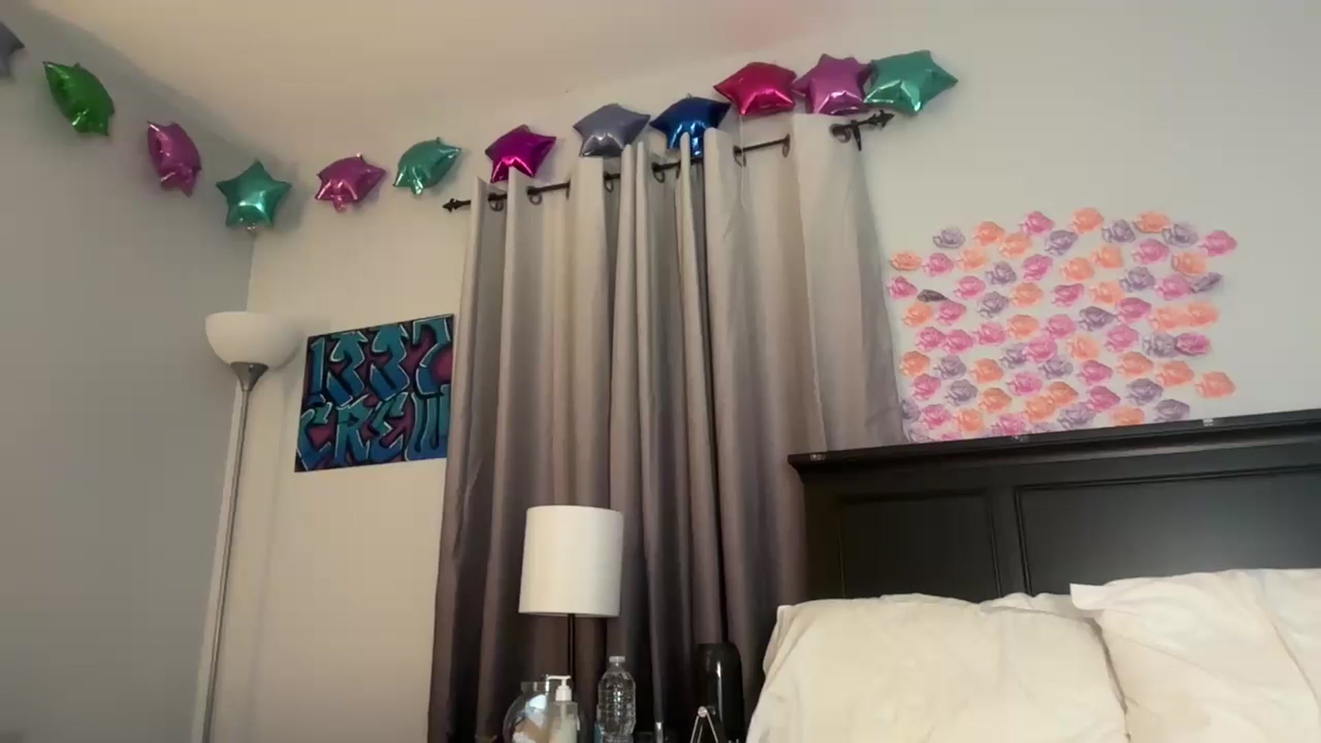 Gallery image thumbnail from EmmyLove's myfreecams stream on, 06/15/2025, 06:31 image 16 of 20