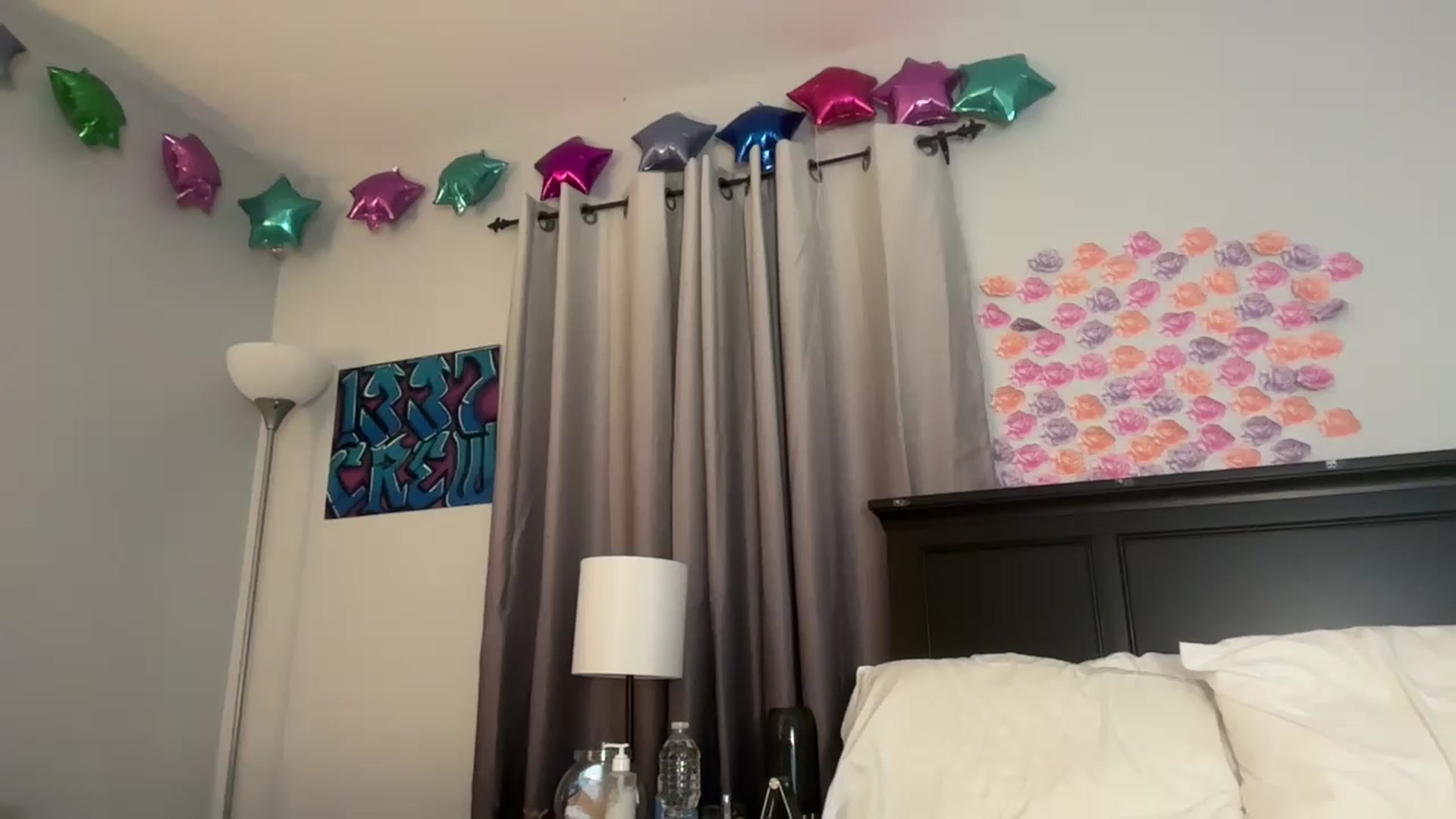 Gallery image thumbnail from EmmyLove's myfreecams stream on, 06/15/2025, 06:31 image 14 of 20