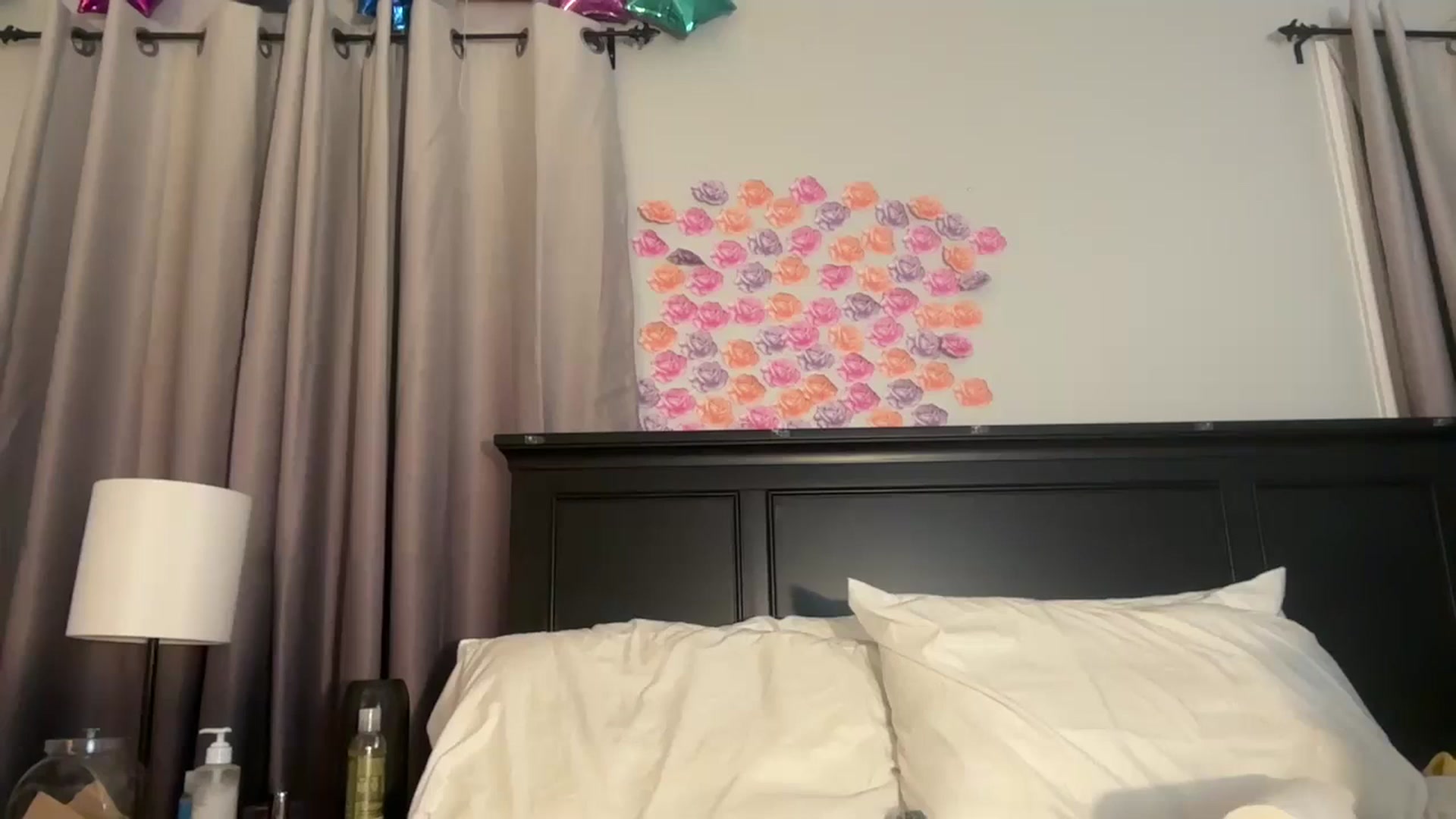 Gallery image thumbnail from EmmyLove's myfreecams stream on, 06/16/2025, 08:02 image 10 of 20