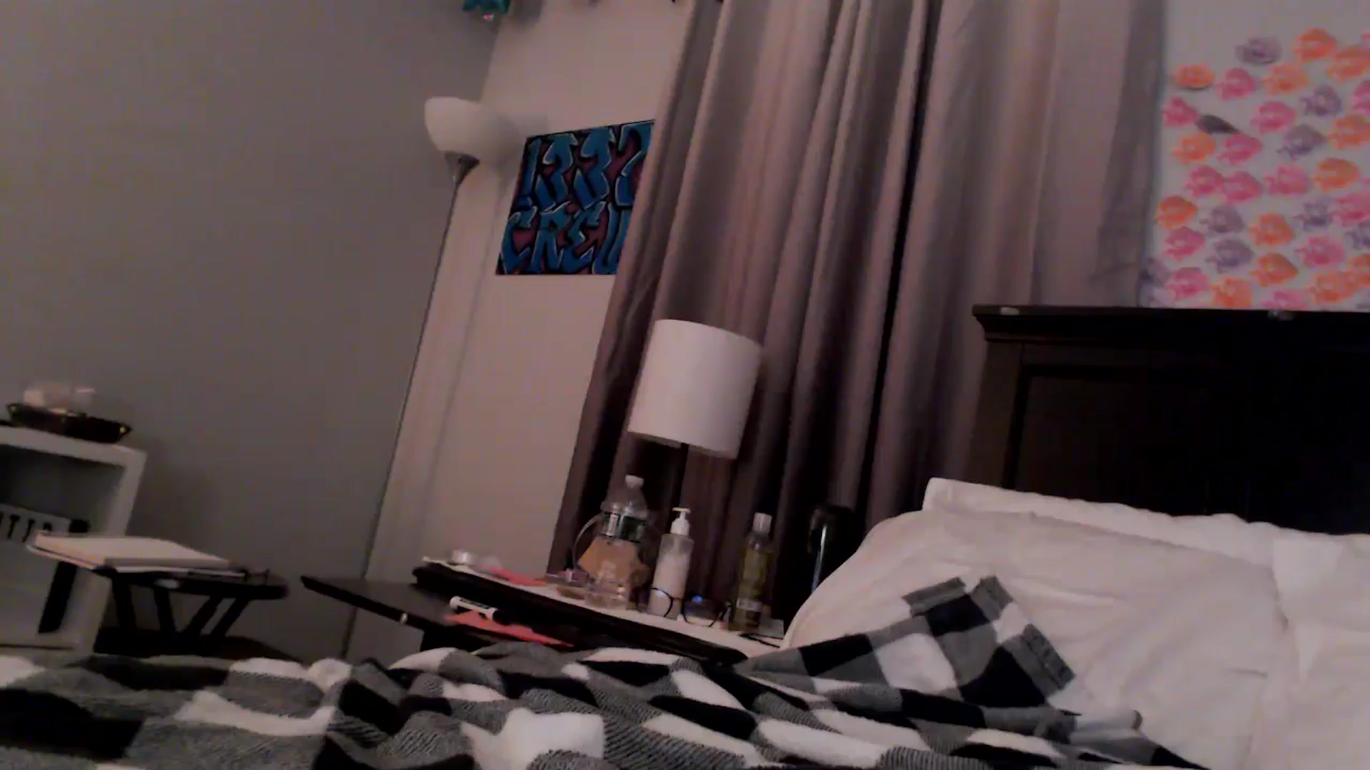 Gallery image thumbnail from EmmyLove's myfreecams stream on, 06/17/2025, 06:57 image 19 of 20