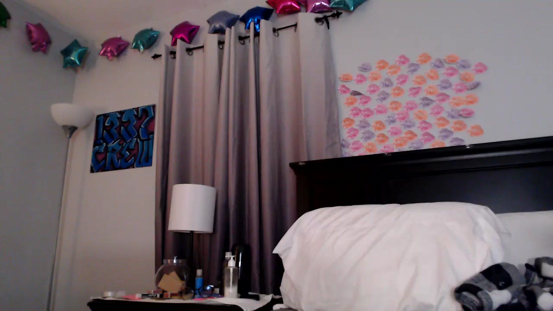 Gallery image thumbnail from EmmyLove's myfreecams stream on, 06/25/2025, 05:33 image 20 of 20