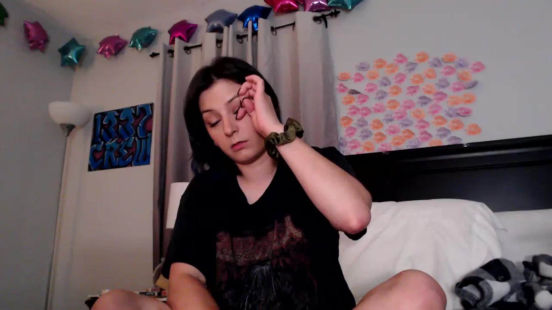 Gallery image thumbnail from EmmyLove's myfreecams stream on, 06/25/2025, 05:33 image 12 of 20
