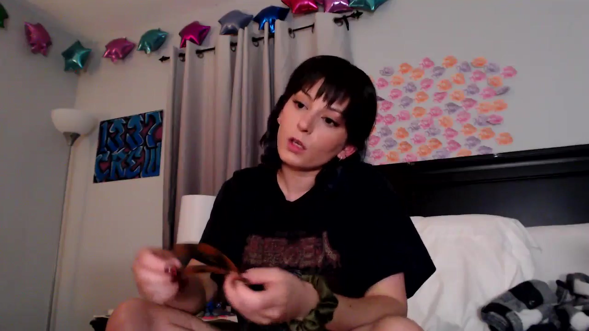 Gallery image thumbnail from EmmyLove's myfreecams stream on, 06/25/2025, 05:33 image 16 of 20