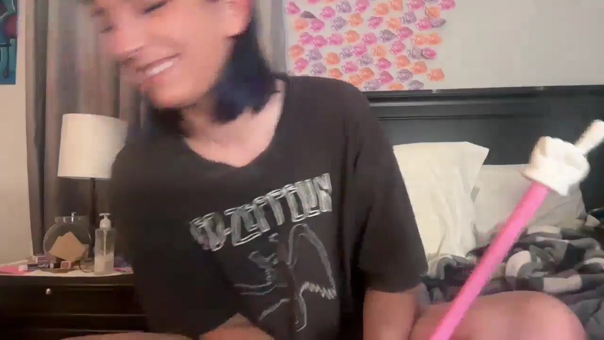 Gallery image thumbnail from EmmyLove's myfreecams stream on, 06/26/2025, 06:55 image 6 of 20