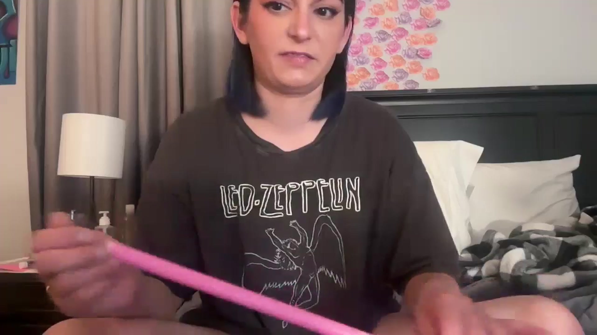 Gallery image thumbnail from EmmyLove's myfreecams stream on, 06/26/2025, 06:55 image 8 of 20