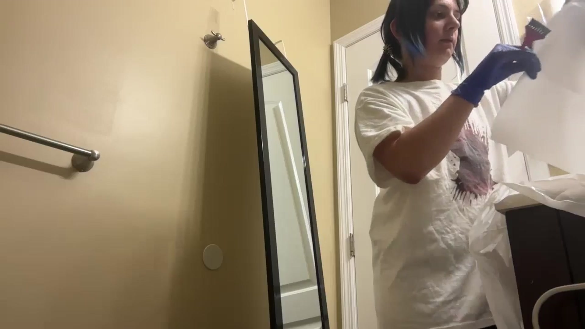 Gallery image thumbnail from EmmyLove's myfreecams stream on, 06/29/2025, 06:34 image 6 of 20