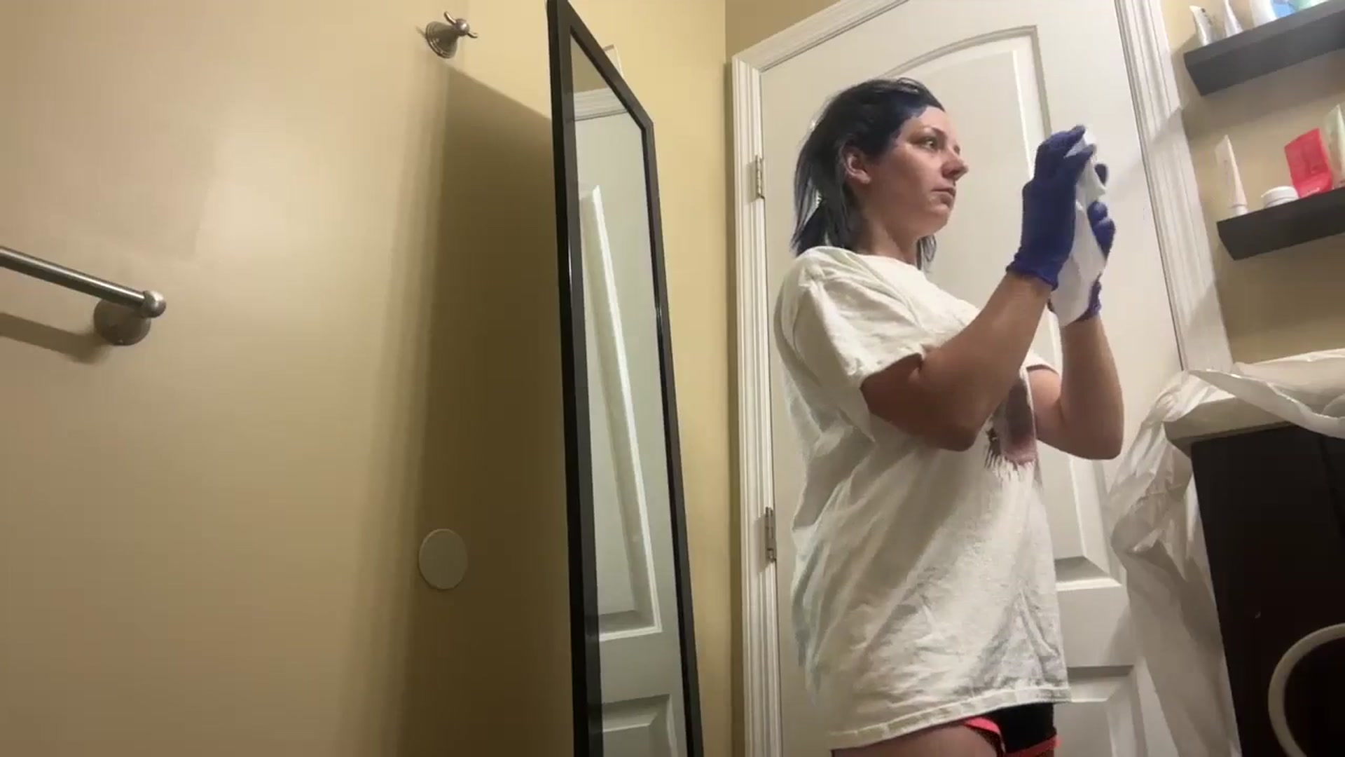 Gallery image thumbnail from EmmyLove's myfreecams stream on, 06/29/2025, 07:16 image 4 of 20