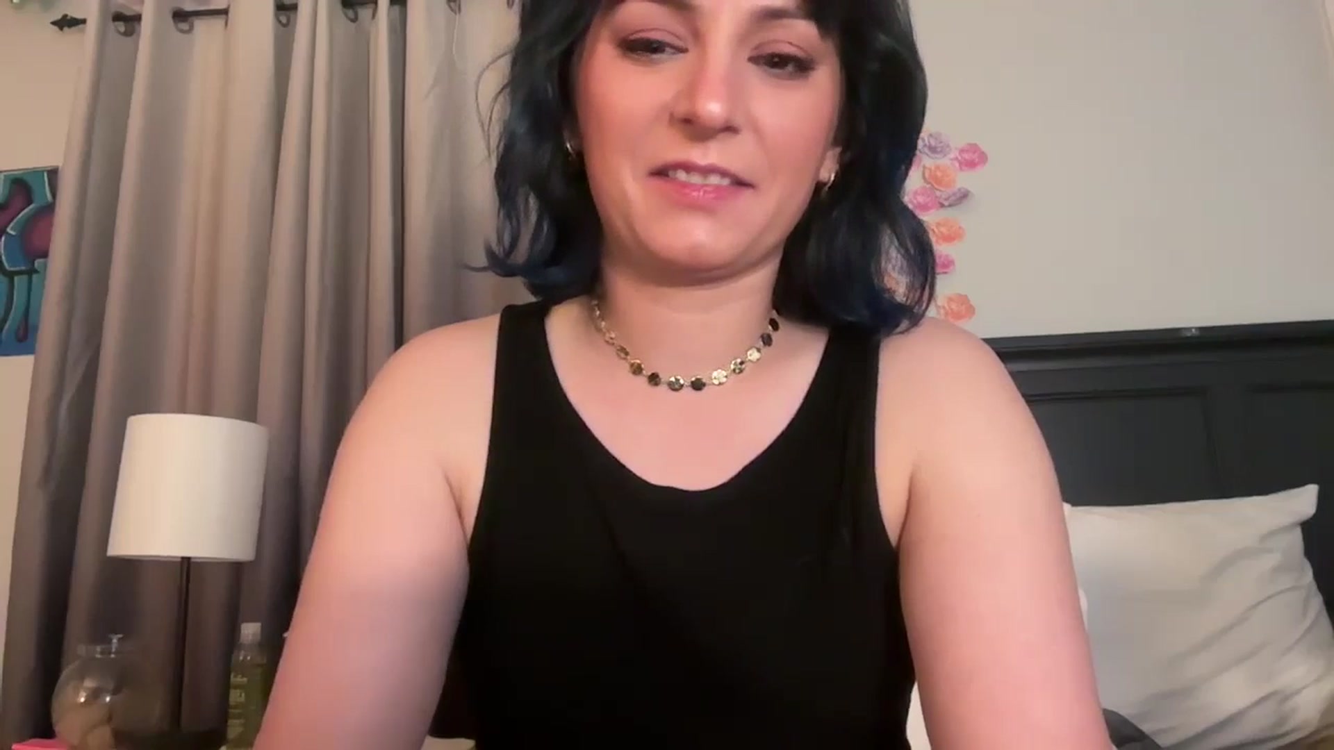 Gallery image thumbnail from EmmyLove's myfreecams stream on, 07/01/2025, 06:25 image 6 of 20