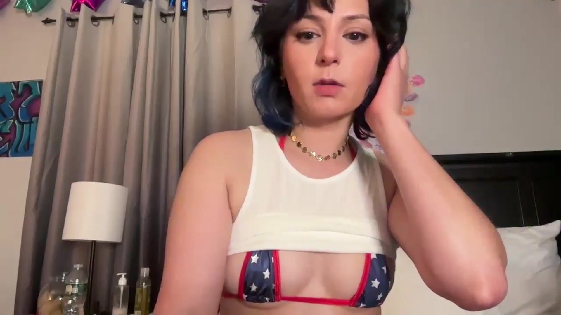 Gallery image thumbnail from EmmyLove's myfreecams stream on, 07/05/2025, 04:18 image 17 of 20