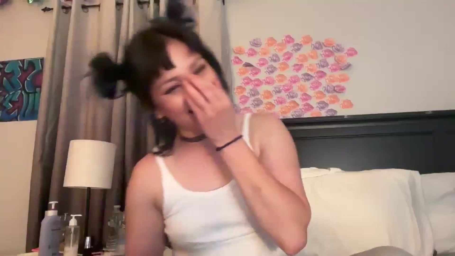 Gallery image thumbnail from EmmyLove's myfreecams stream on, 07/06/2025, 07:21 image 3 of 20