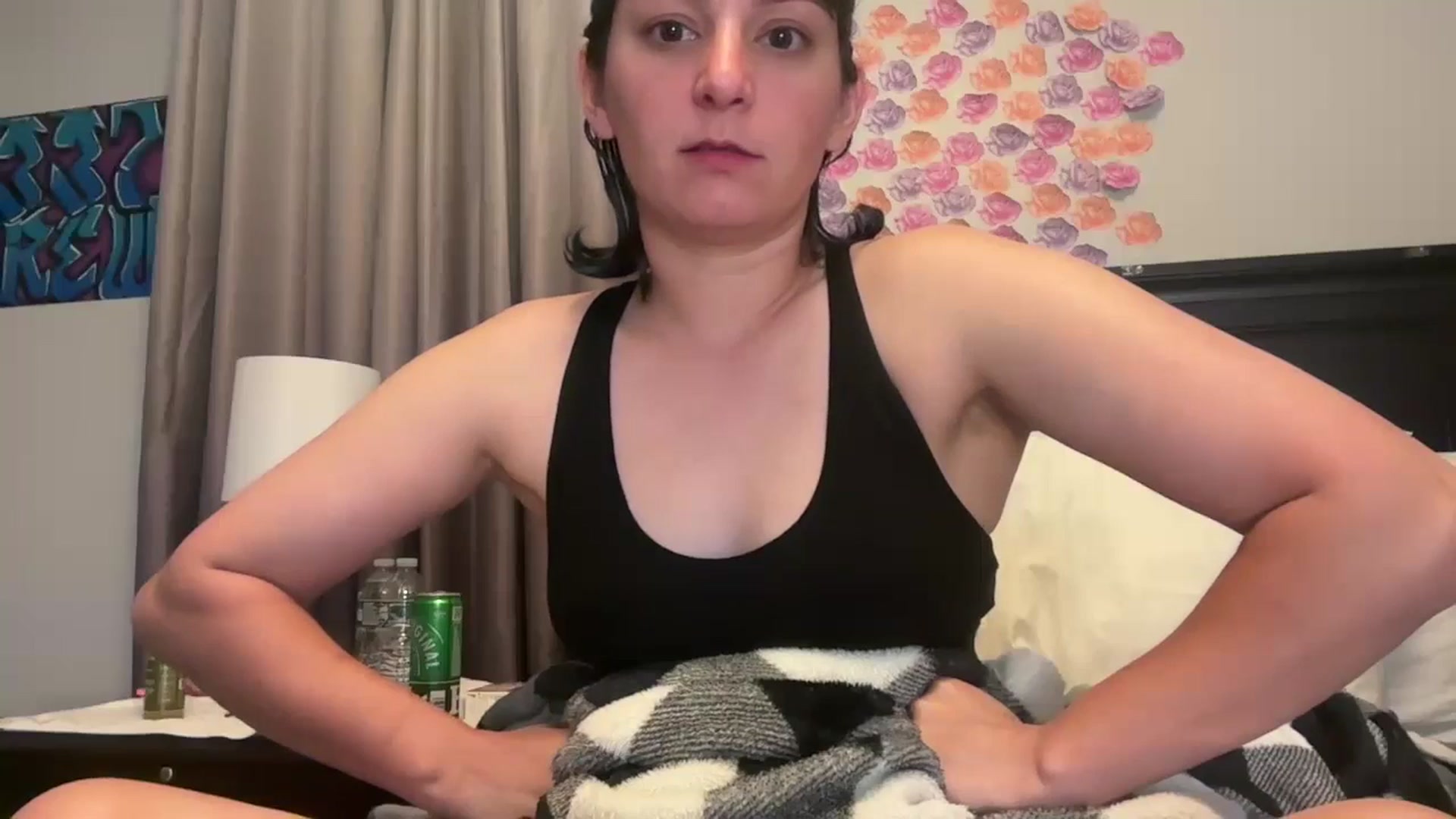 Gallery image thumbnail from EmmyLove's myfreecams stream on, 07/13/2025, 05:47 image 17 of 20