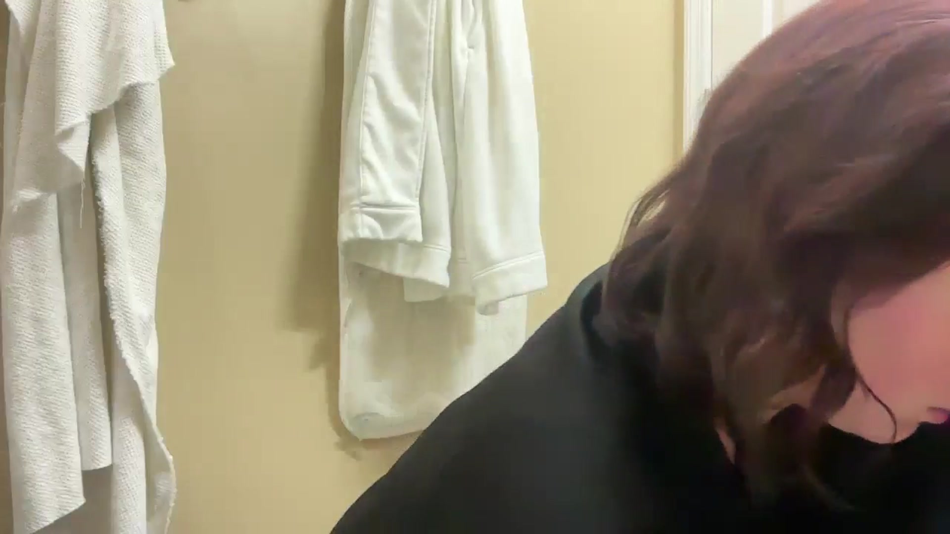Gallery image thumbnail from EmmyLove's myfreecams stream on, 07/29/2025, 06:52 image 11 of 20