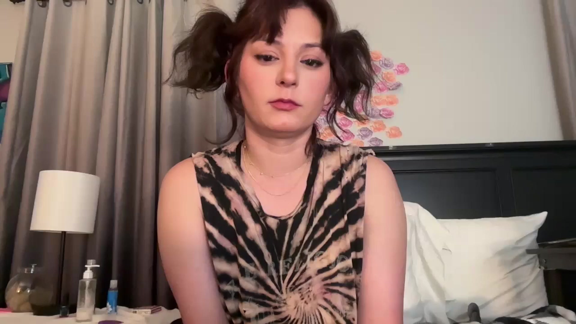 Gallery image thumbnail from EmmyLove's myfreecams stream on, 08/07/2025, 07:14 image 1 of 20