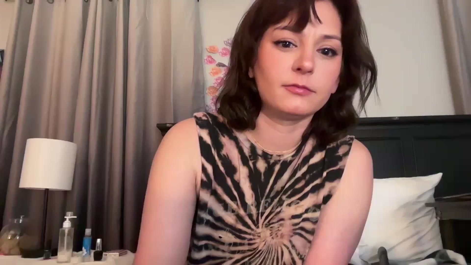 Gallery image thumbnail from EmmyLove's myfreecams stream on, 08/07/2025, 07:14 image 11 of 20