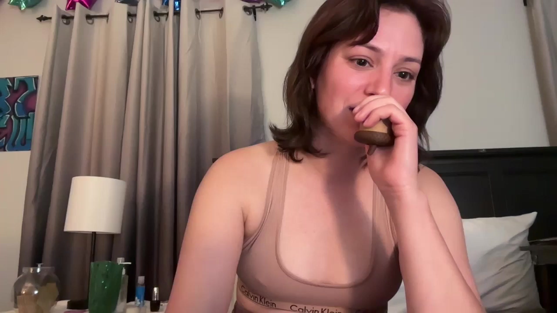Gallery image thumbnail from EmmyLove's myfreecams stream on, 08/13/2025, 06:52 image 5 of 20