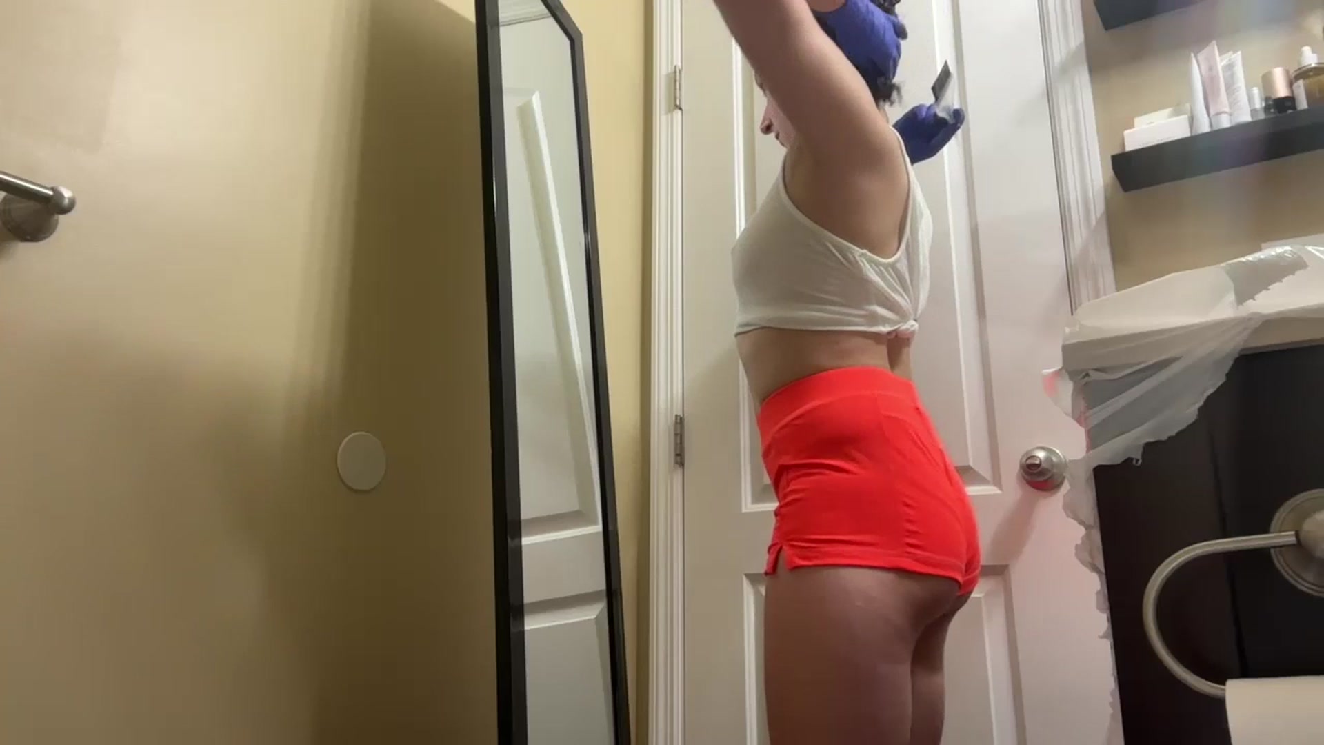 Gallery image thumbnail from EmmyLove's myfreecams stream on, 08/27/2025, 08:00 image 7 of 20