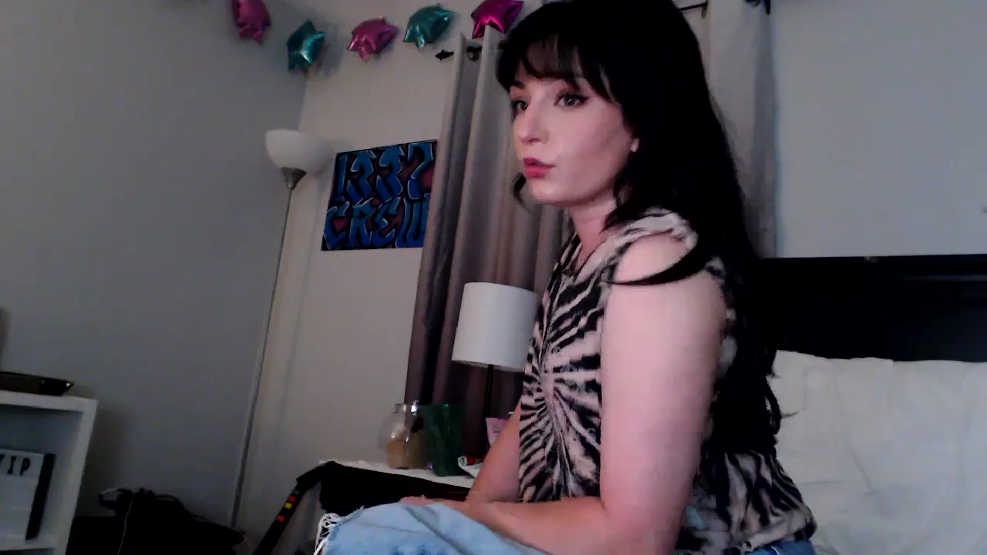 Gallery image thumbnail from EmmyLove's myfreecams stream on, 09/10/2025, 05:39 image 14 of 20