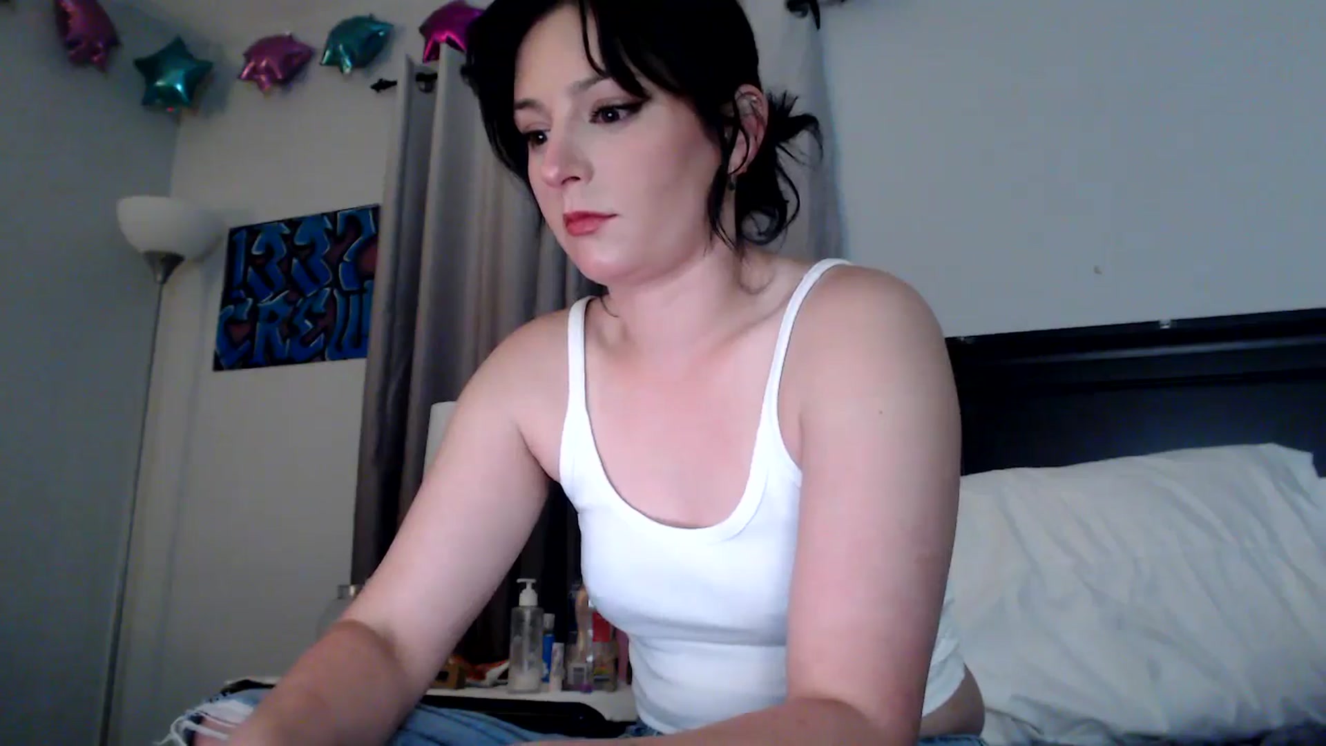 Gallery image thumbnail from EmmyLove's myfreecams stream on, 09/12/2025, 07:43 image 6 of 20