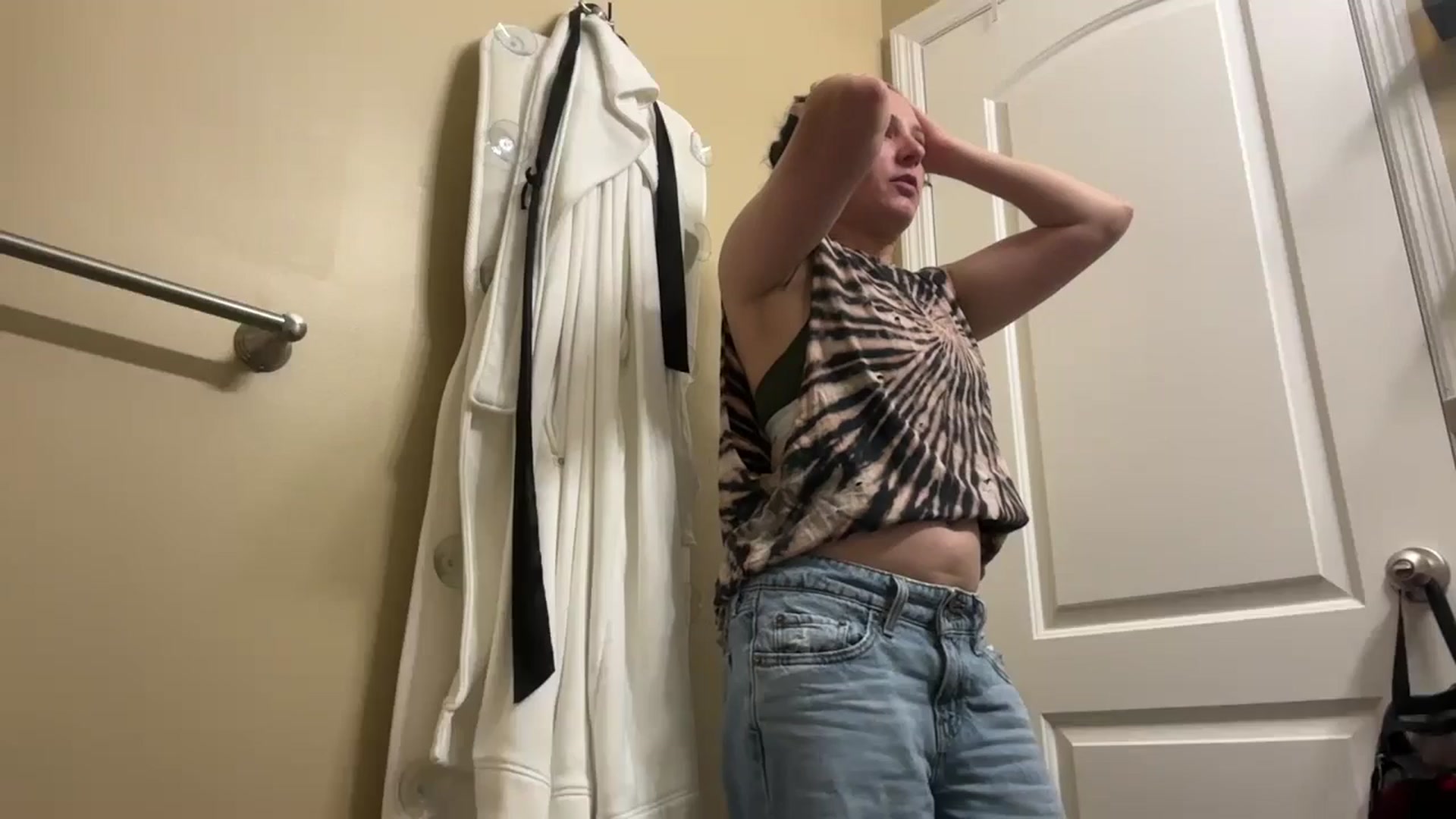 Gallery image thumbnail from EmmyLove's myfreecams stream on, 09/18/2025, 05:35 image 1 of 20