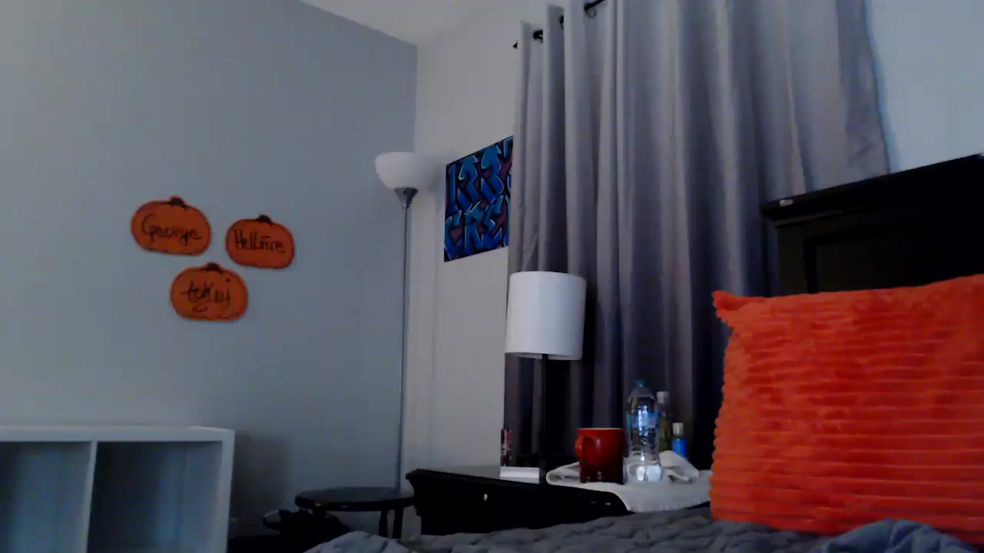 Gallery image thumbnail from EmmyLove's myfreecams stream on, 09/19/2025, 05:44 image 17 of 20