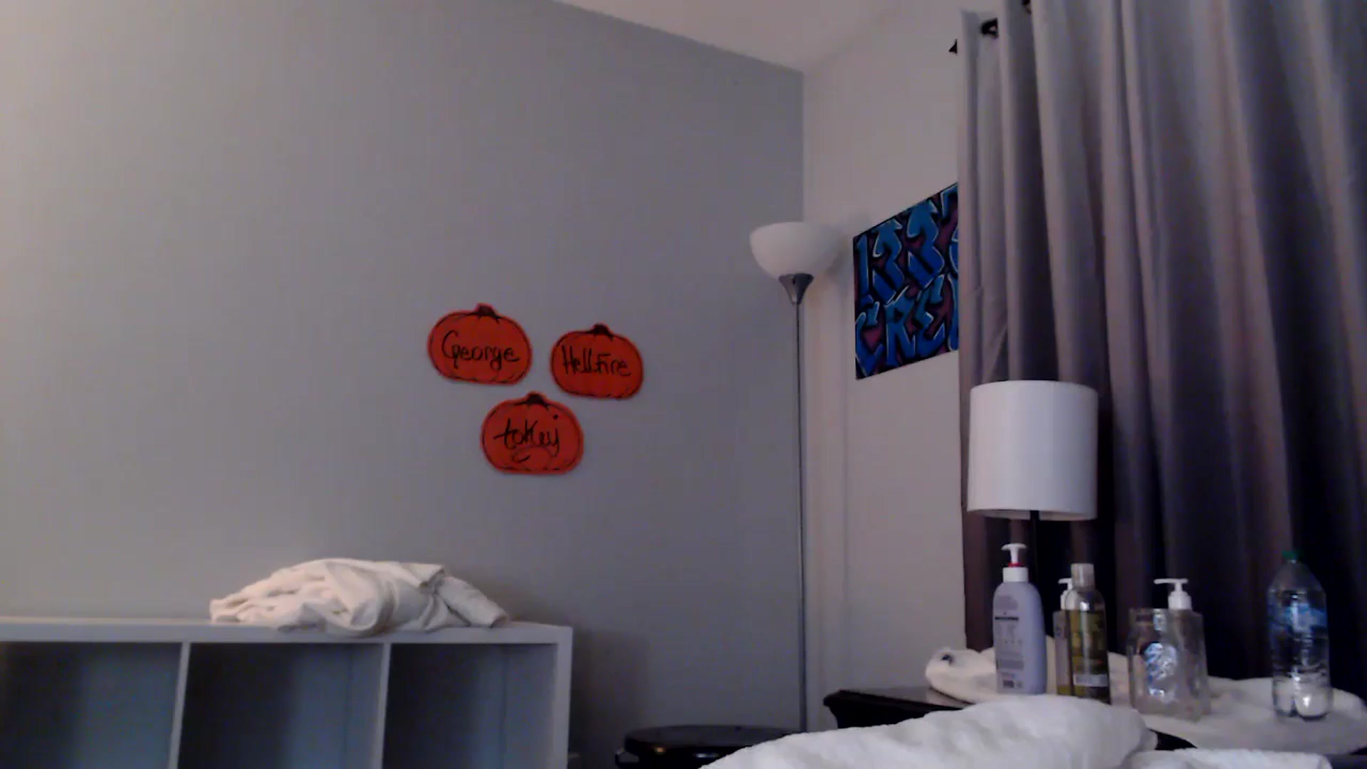 Gallery image thumbnail from EmmyLove's myfreecams stream on, 09/20/2025, 07:41 image 12 of 20