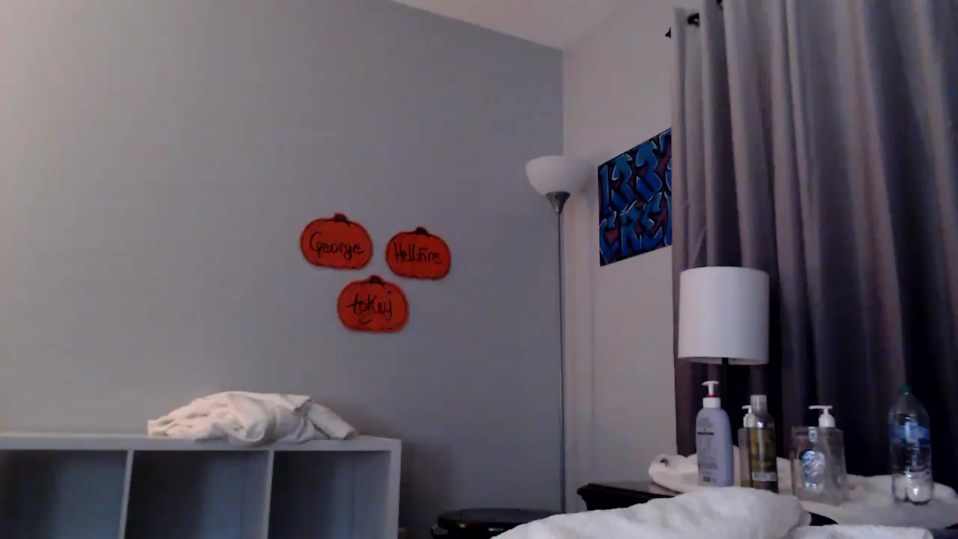 Gallery image thumbnail from EmmyLove's myfreecams stream on, 09/20/2025, 07:41 image 9 of 20