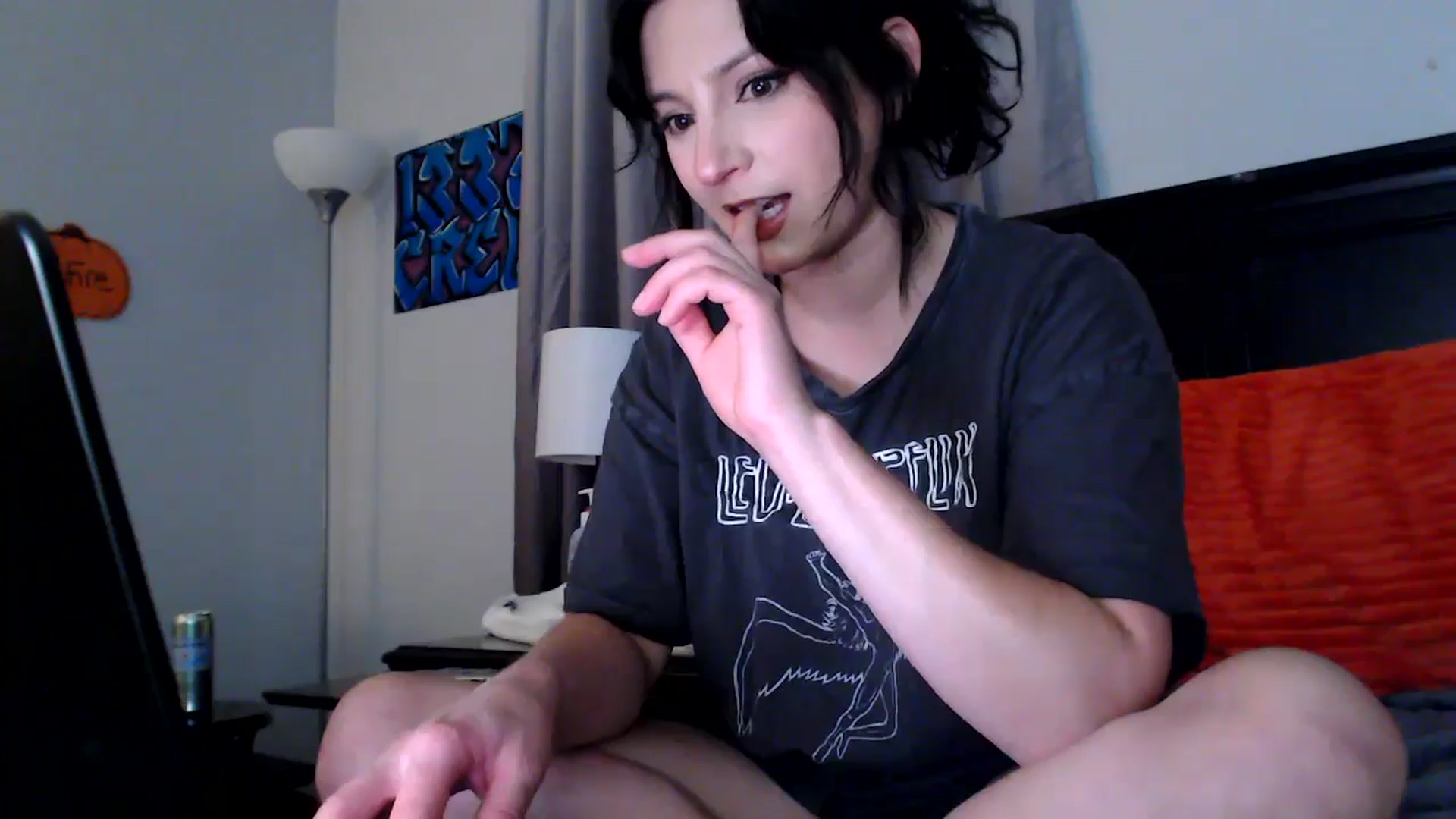 Gallery image thumbnail from EmmyLove's myfreecams stream on, 09/21/2025, 05:40 image 15 of 20