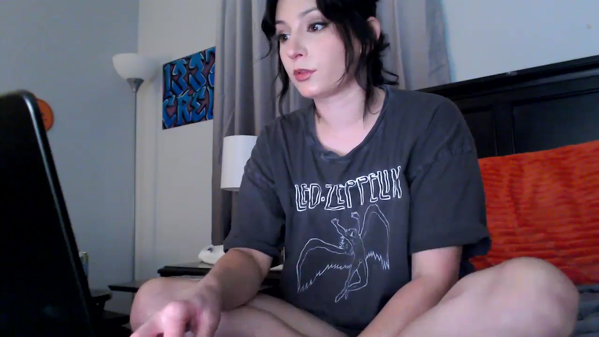 Gallery image thumbnail from EmmyLove's myfreecams stream on, 09/21/2025, 05:40 image 8 of 20