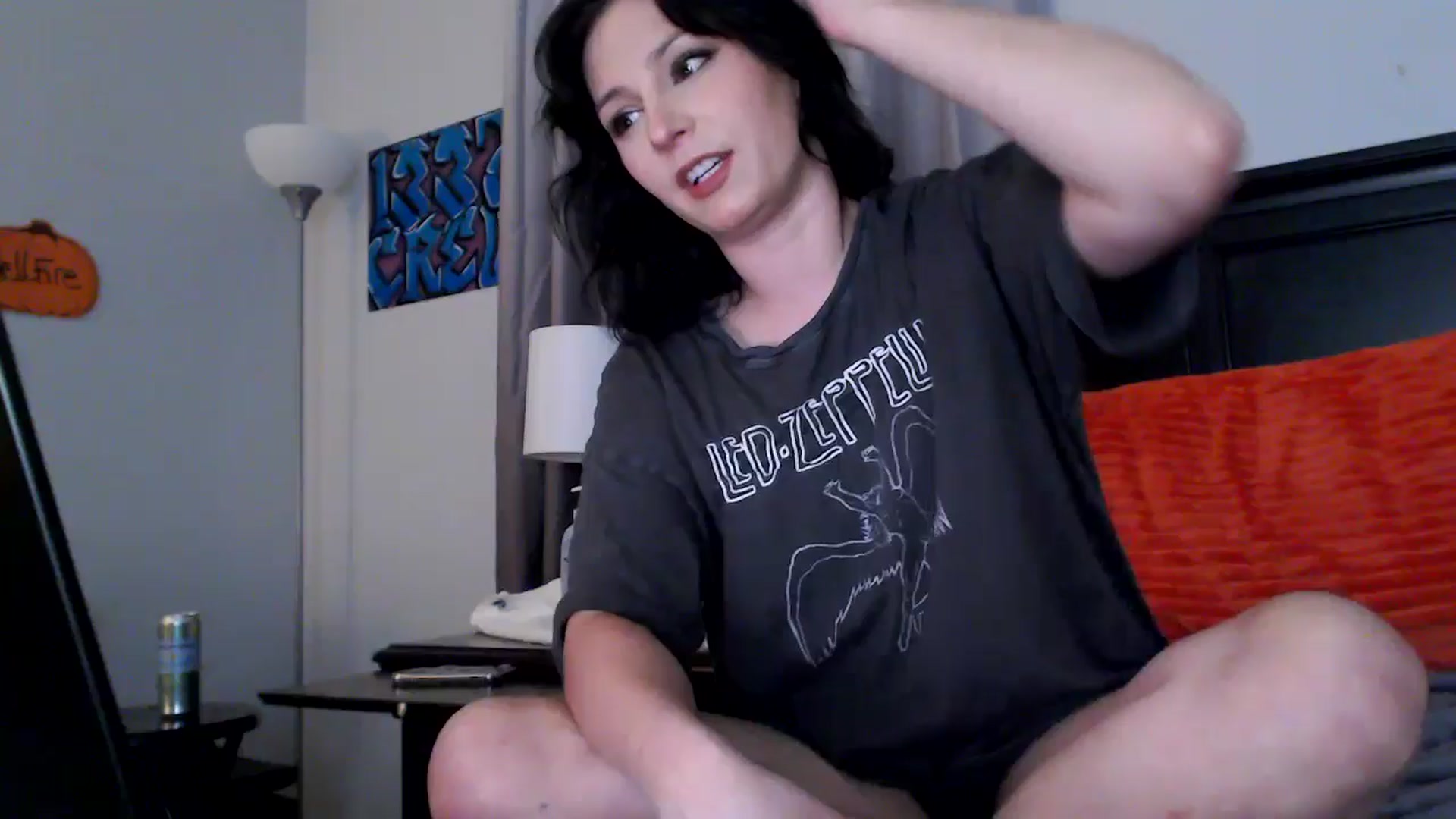 Gallery image thumbnail from EmmyLove's myfreecams stream on, 09/21/2025, 05:40 image 1 of 20