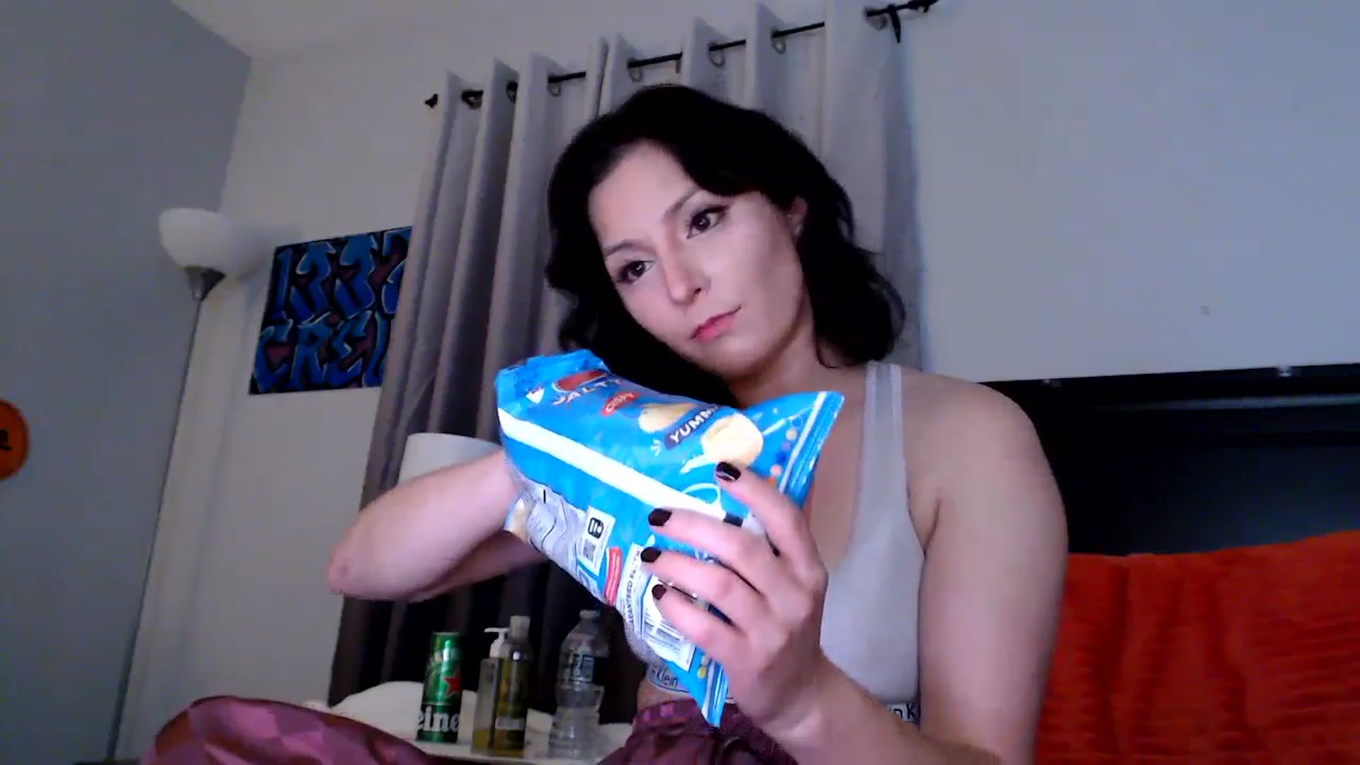 Gallery image thumbnail from EmmyLove's myfreecams stream on, 09/25/2025, 06:16 image 7 of 20