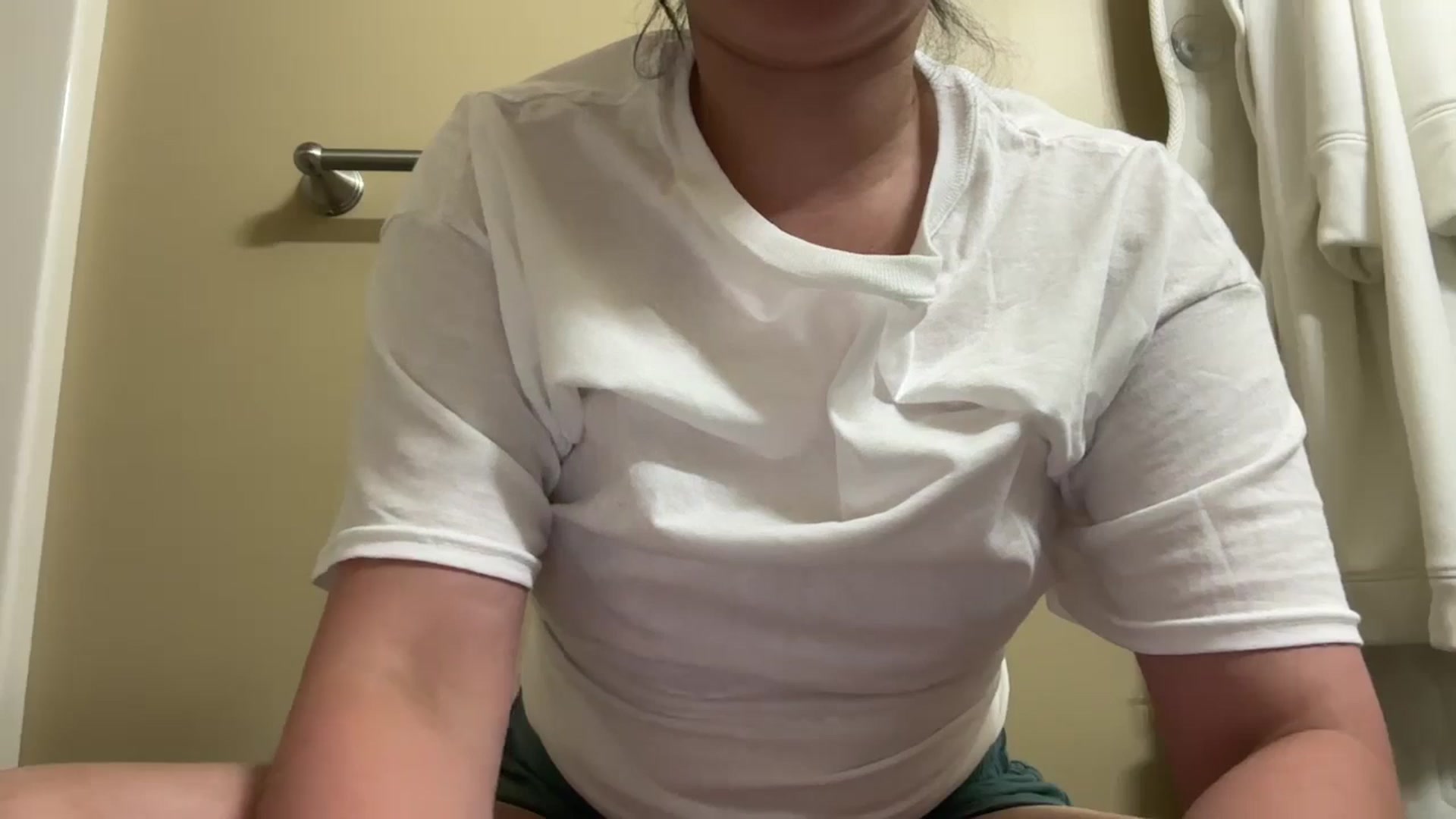 Gallery image thumbnail from EmmyLove's myfreecams stream on, 09/27/2025, 05:27 image 15 of 20