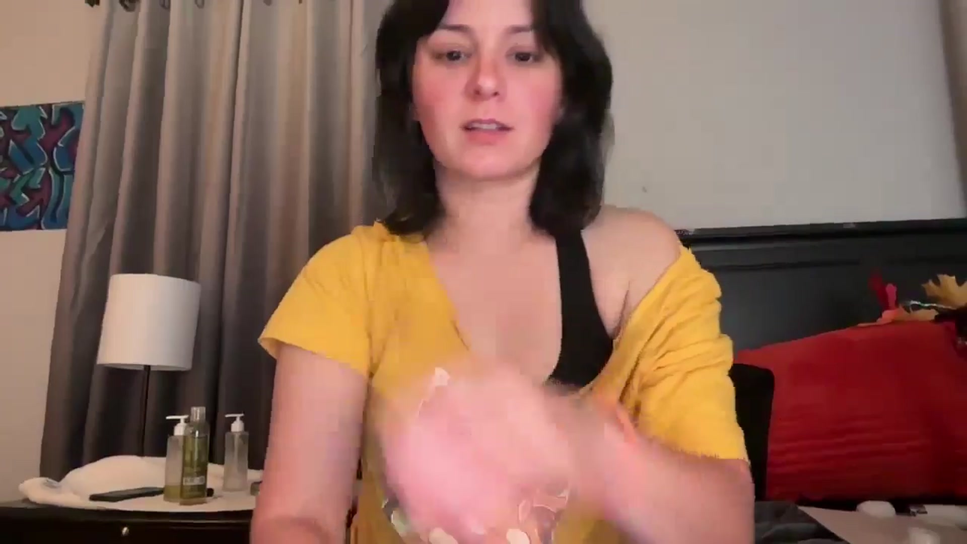 Gallery image thumbnail from EmmyLove's myfreecams stream on, 09/30/2025, 06:47 image 16 of 20